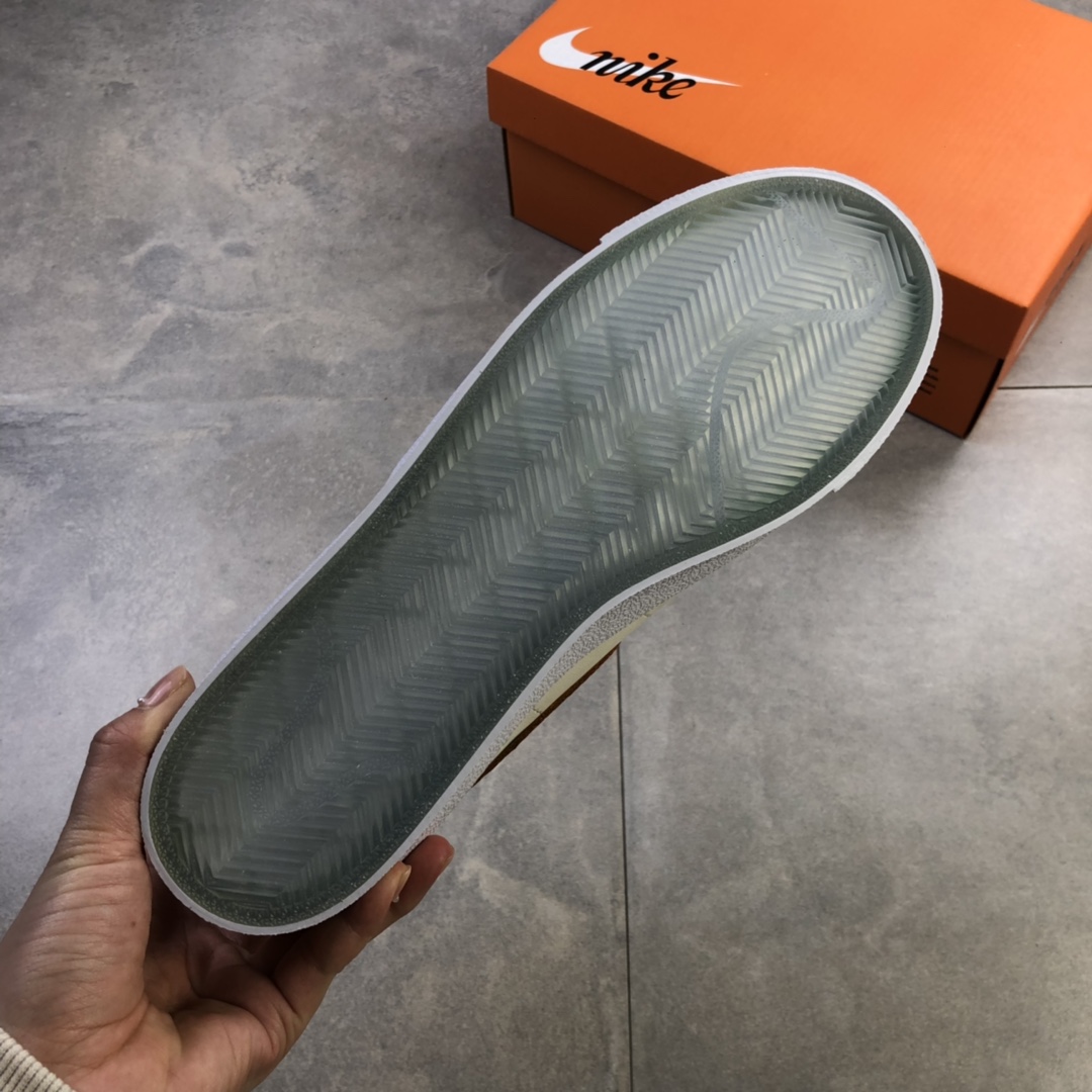 200  Nike Blazer Mid ‘77 开拓者上海限定 米粉蓝 DC0707-164