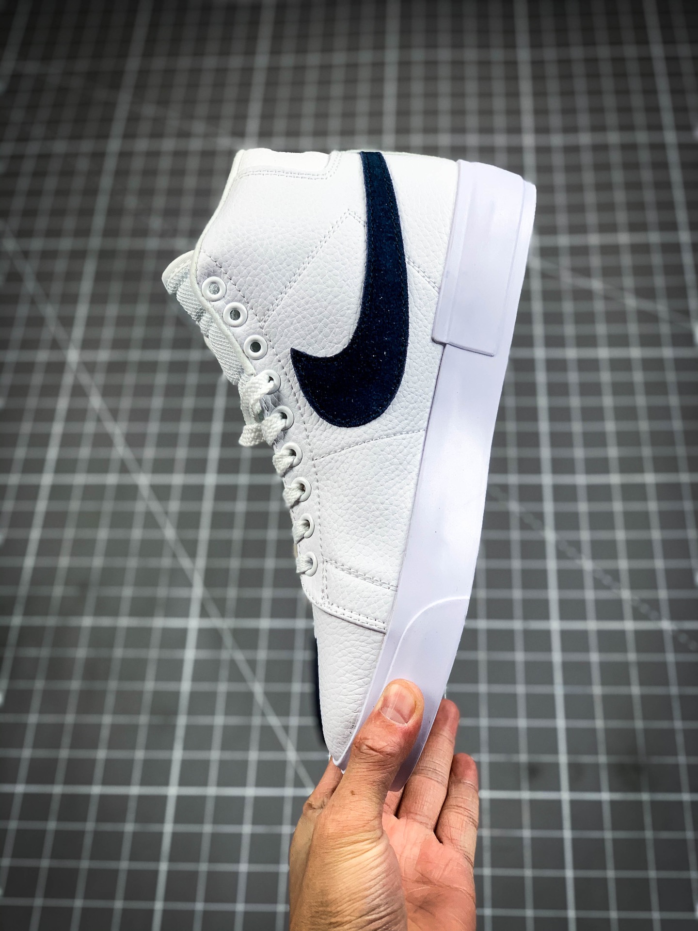 220 Nike SB Blazer Mid Edge “Team Red” 解构拆钩补丁风开拓者高帮 DA2189-900