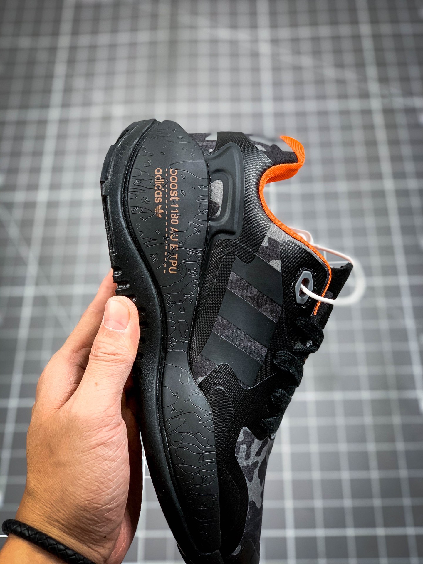200 Adidas 阿迪达斯 ZX Alkyne Boost 易烊千玺代言款 爆米花中底复古运动休闲跑步鞋 GZ8913