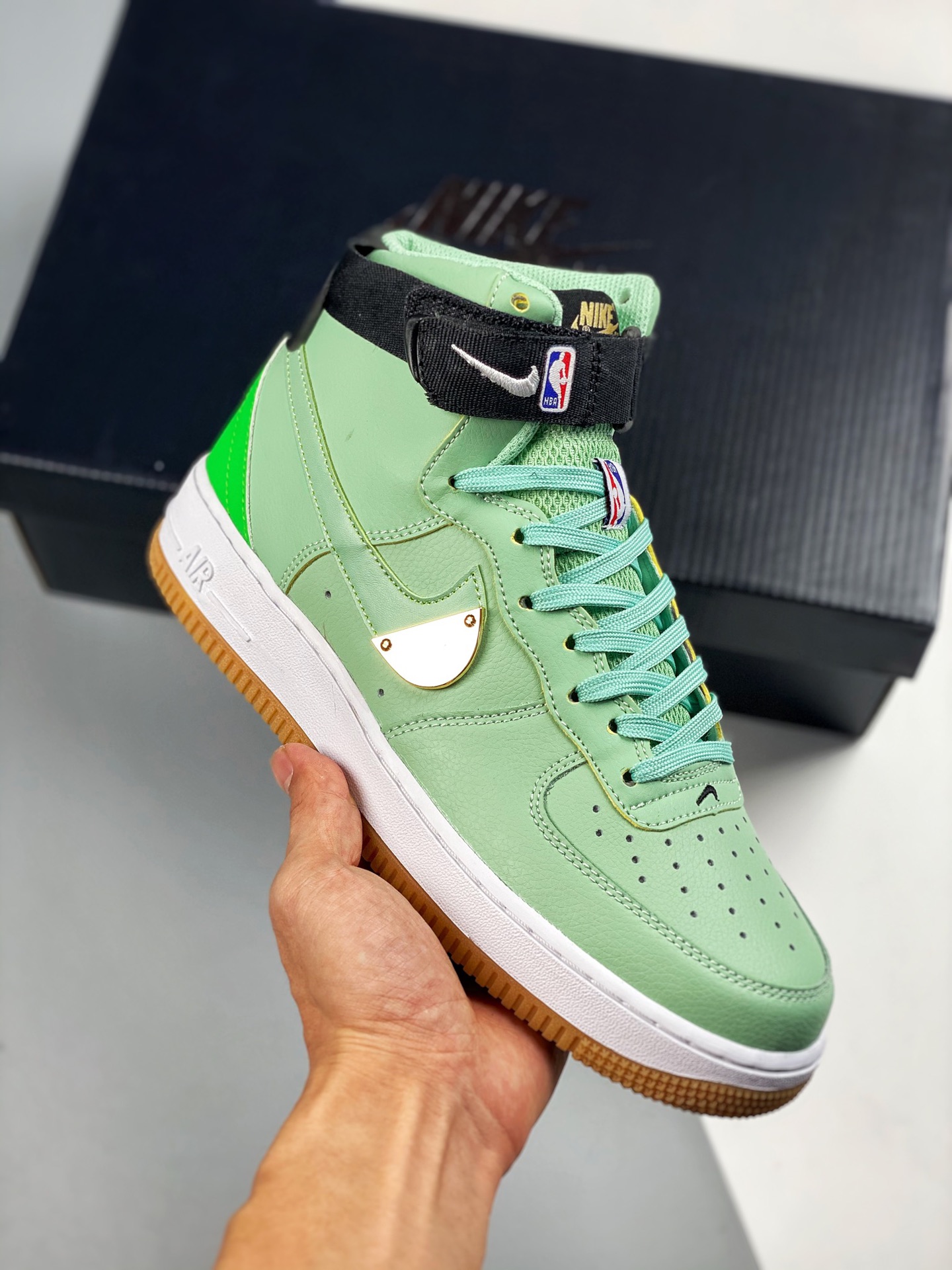 NBA x Nike Air Force 1 High Verde/Blanco, horma original y cartón original para crear el estilo auténtico de Air Force,…