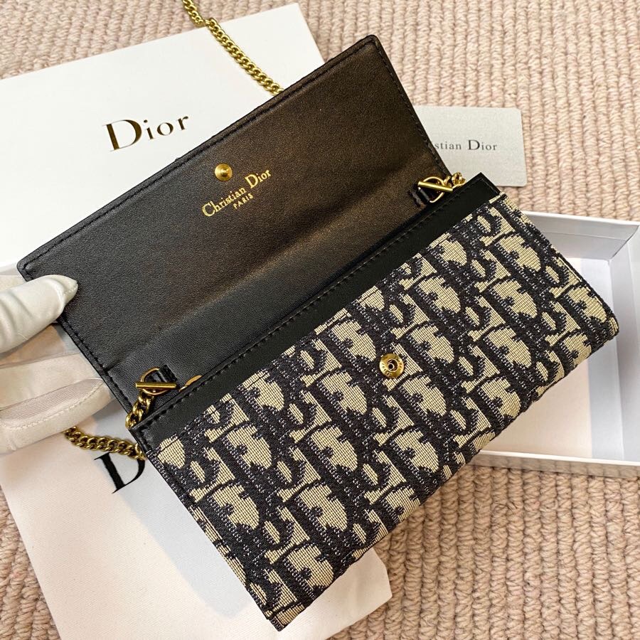 Dior CD字母装饰 19*10.5*3.5