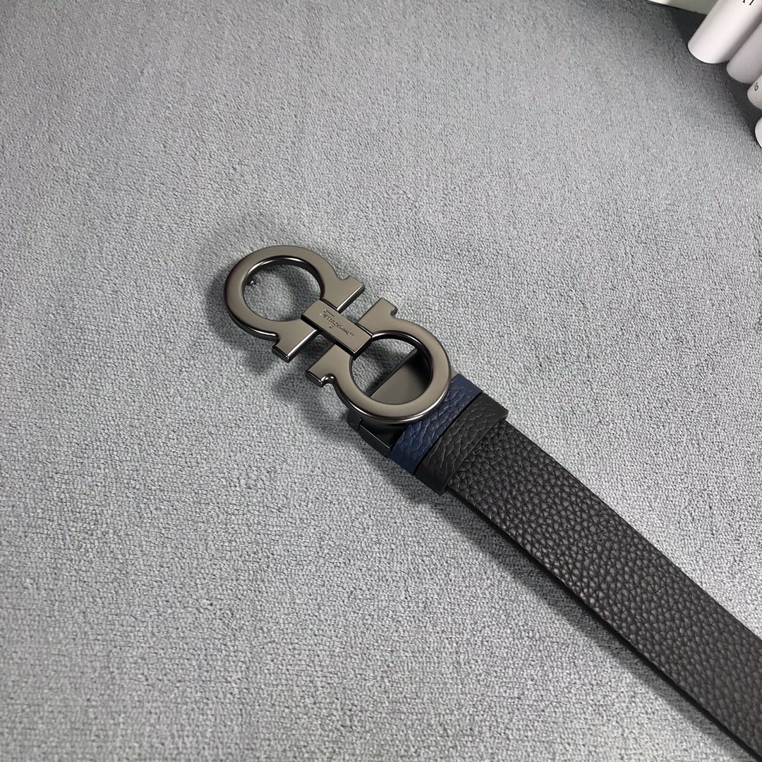 菲拉格慕NFC专柜经典雕刻字母喷砂扣