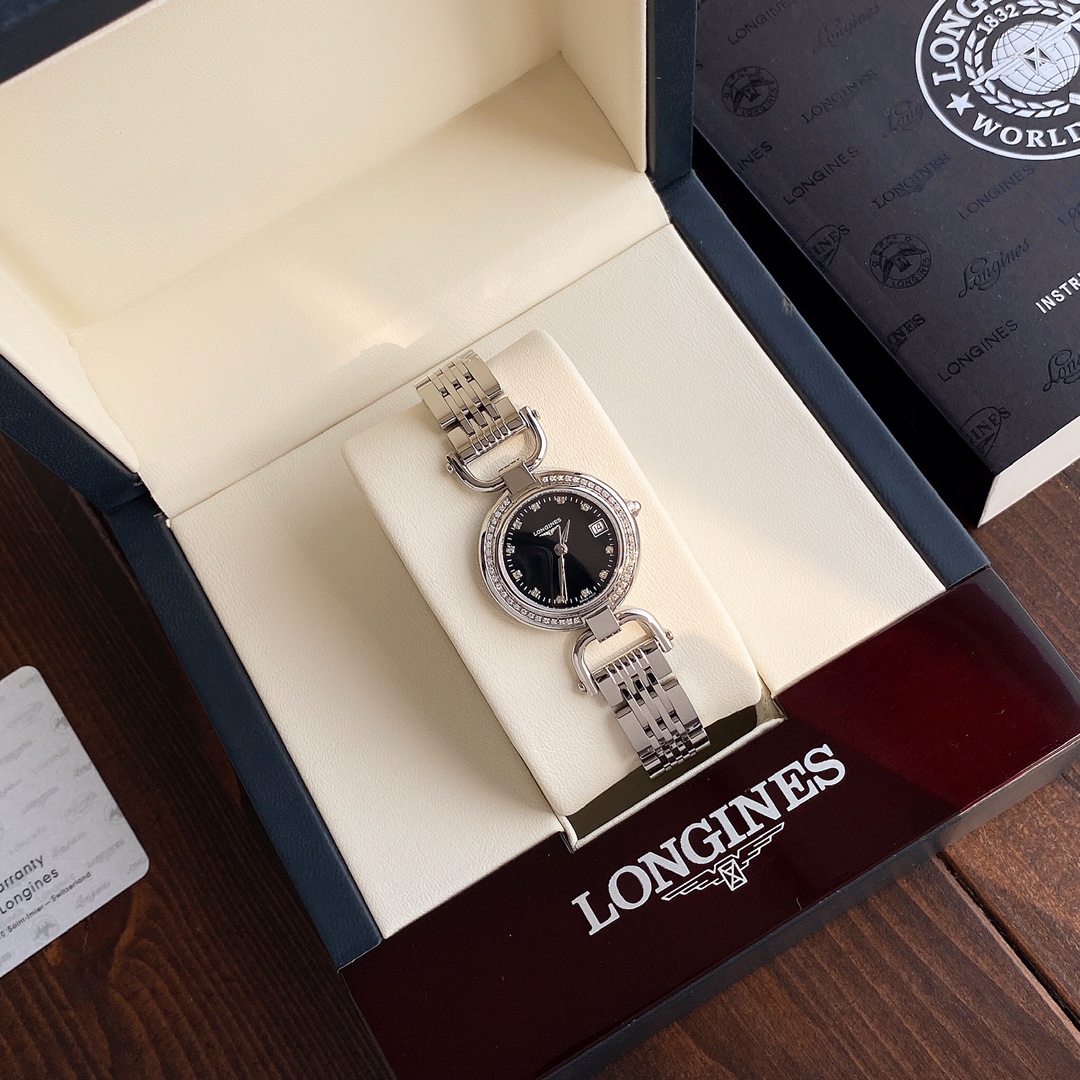 NO:384696,Batch: Awesome hard goods, exclusive source of real diamond watches!  The classic and unbeaten Longines Equestrian series of super big brands - casual and fashionable women's quartz watches. Longines Equestrian reflects the oldest manufacturing aesthetics of the Longines brand, which is famous for its flying wing hourglass logo. The uniquely designed case casts eternal beauty with ultra-thin silhouettes. The original Swiss L152 quartz movement, dial size ~ 26.5mm, anti-wear sapphire mirror, and painted blue hands make the entire dial more refined, as elegant as her, more than one side?  She is energetic and rigorous and serious, and her classic shape is decorated with diamond embellishment, making her dignified and steady, and she is also fashionable and tricky. She is sweet and romantic, and she will not miss the integration of Italian sweet life into her wrist to accompany women to show her elegant attitude and show her true personality. The original large accessories stand up to show the essence of the watch, one watch, one code, and the bottom cover of the watch - tag - guarantee card three codes. It is equipped with a full set of original boxes!  , longines19860909批 牛叉硬货,真钻表独家货源！超级大牌经典不败的浪琴马术系列-休闲时尚女士石英腕表,浪琴马术体现了以飞翼沙漏标志而闻名于世的浪琴品牌最古老的制造美学,独特设计的表壳以超薄侧影铸就永恒之美,原装瑞士L152石英机芯,表盘尺寸～26.5mm,抗磨损蓝宝石镜面,烤漆蓝指针使整个表盘更显精致,优雅如她,何止一面？活力率性的她,严谨认真如她,经典造型饰以钻石点缀的开创者系列,让她端庄稳重中也不乏时尚小心机；甜美浪漫的她,更不会错过将意式甜美生活融入腕间陪伴女性表露优雅态度,展现真我个性. 原厂大配件立显腕表精髓,一表一码,腕表底盖-吊牌-保卡三码一致.配全套原装盒出！,,longines,Watch