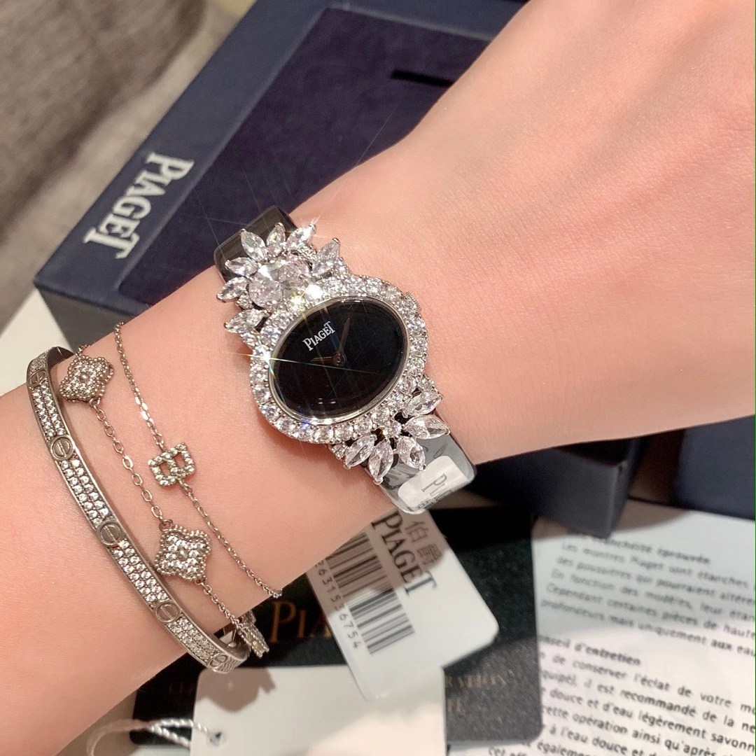 Piaget 伯爵钻圈腕表 优雅轻盈的缎带珠宝仍不断为伯爵的系列作品带来启发 全新高级珠宝系列