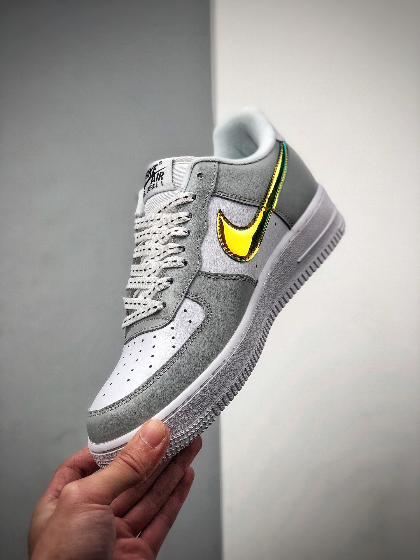 200 Nike 空军一号运动休闲板鞋  DC9029-100