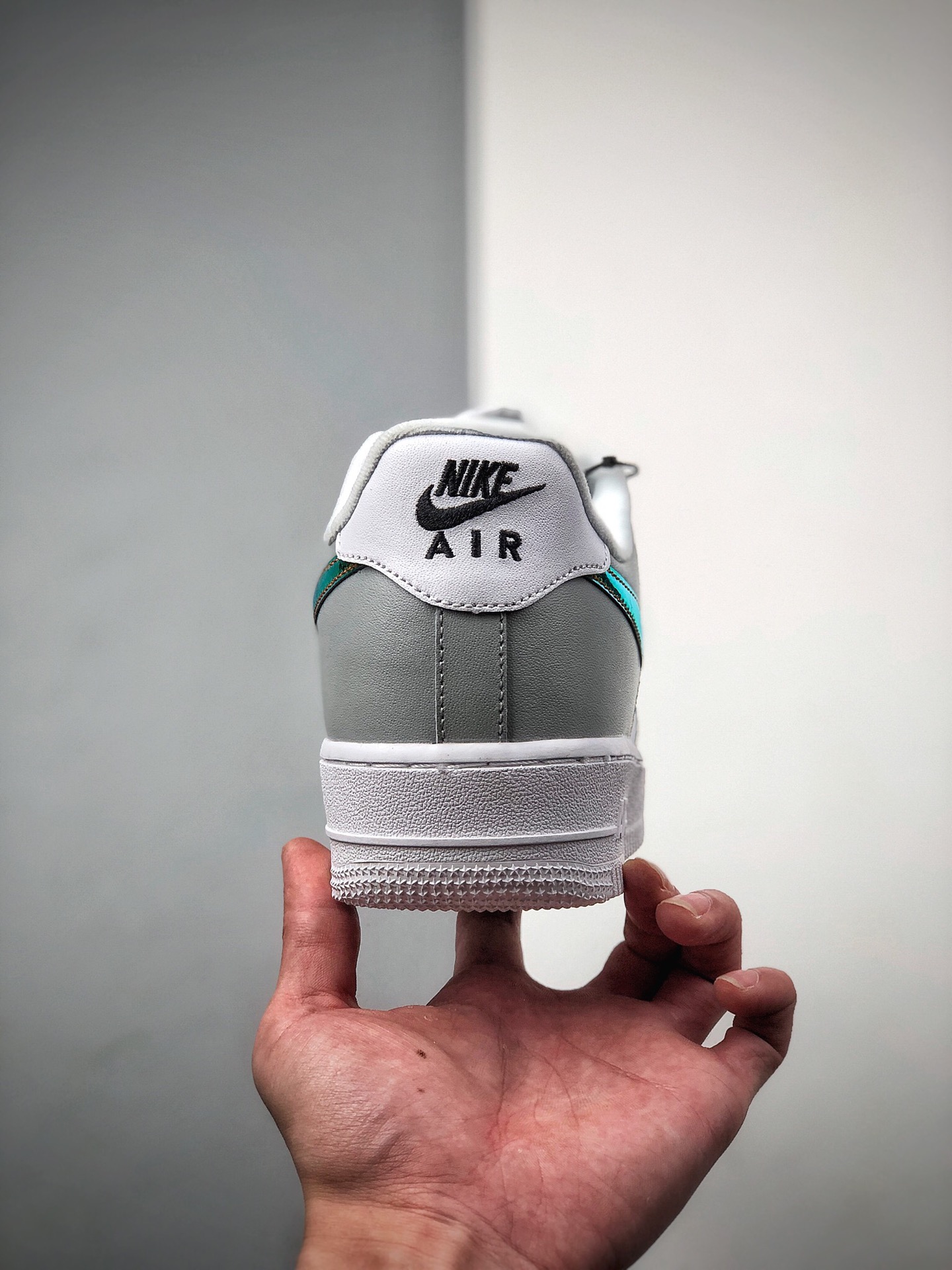 200 Nike 空军一号运动休闲板鞋  DC9029-100