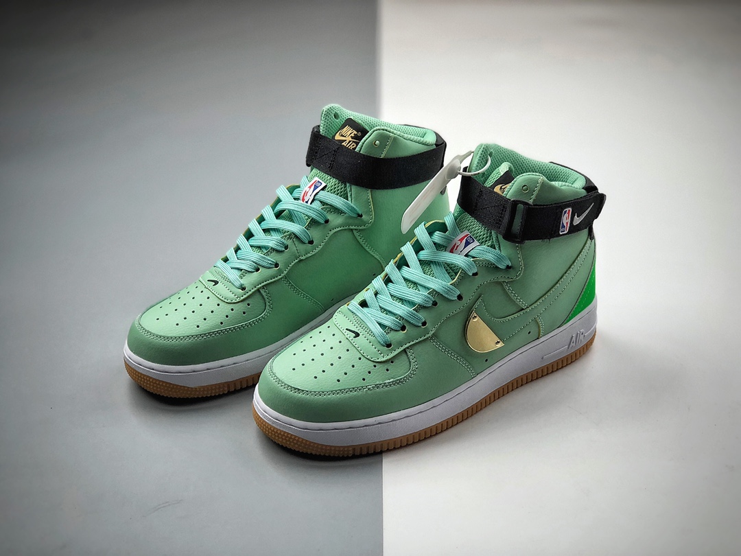 220 Nike 空军一号运动休闲板鞋 CT2306-300