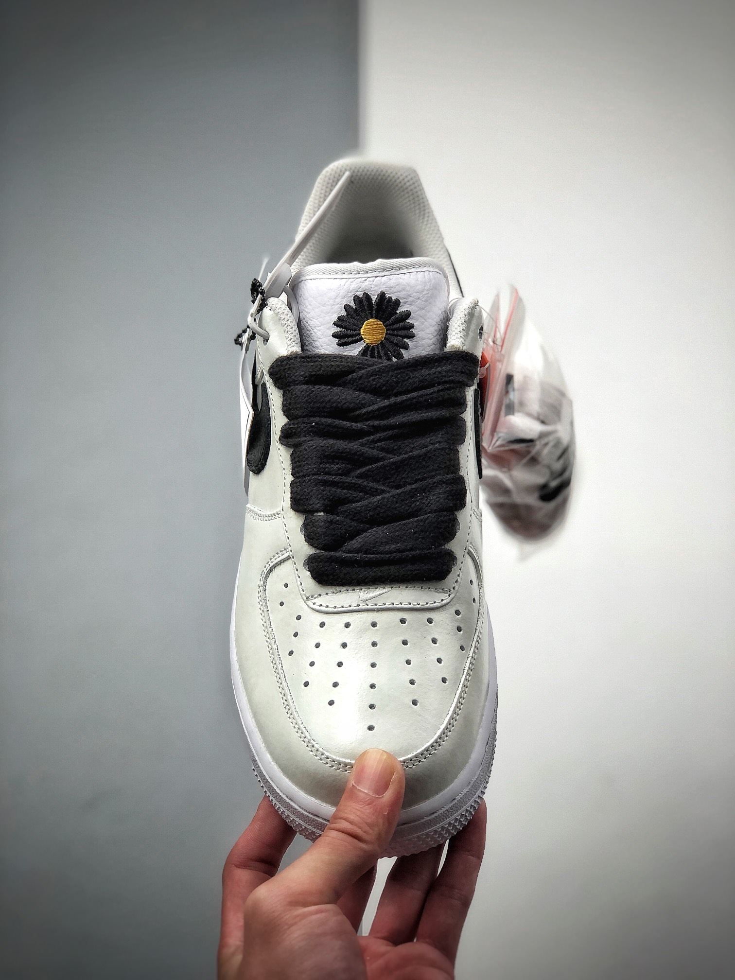 400 PEACEMINUSONE x Nike Air Force 1 '07 Low ”白黑”空军低帮经典百搭休闲运动板鞋DD322-100