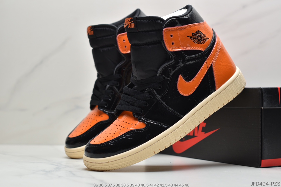 180 aj1 乔丹1代 乔1 乔丹1代高帮系列fragment x Air Jordan 1在 OFF-WHITE x Air Jordan 1 555088-101