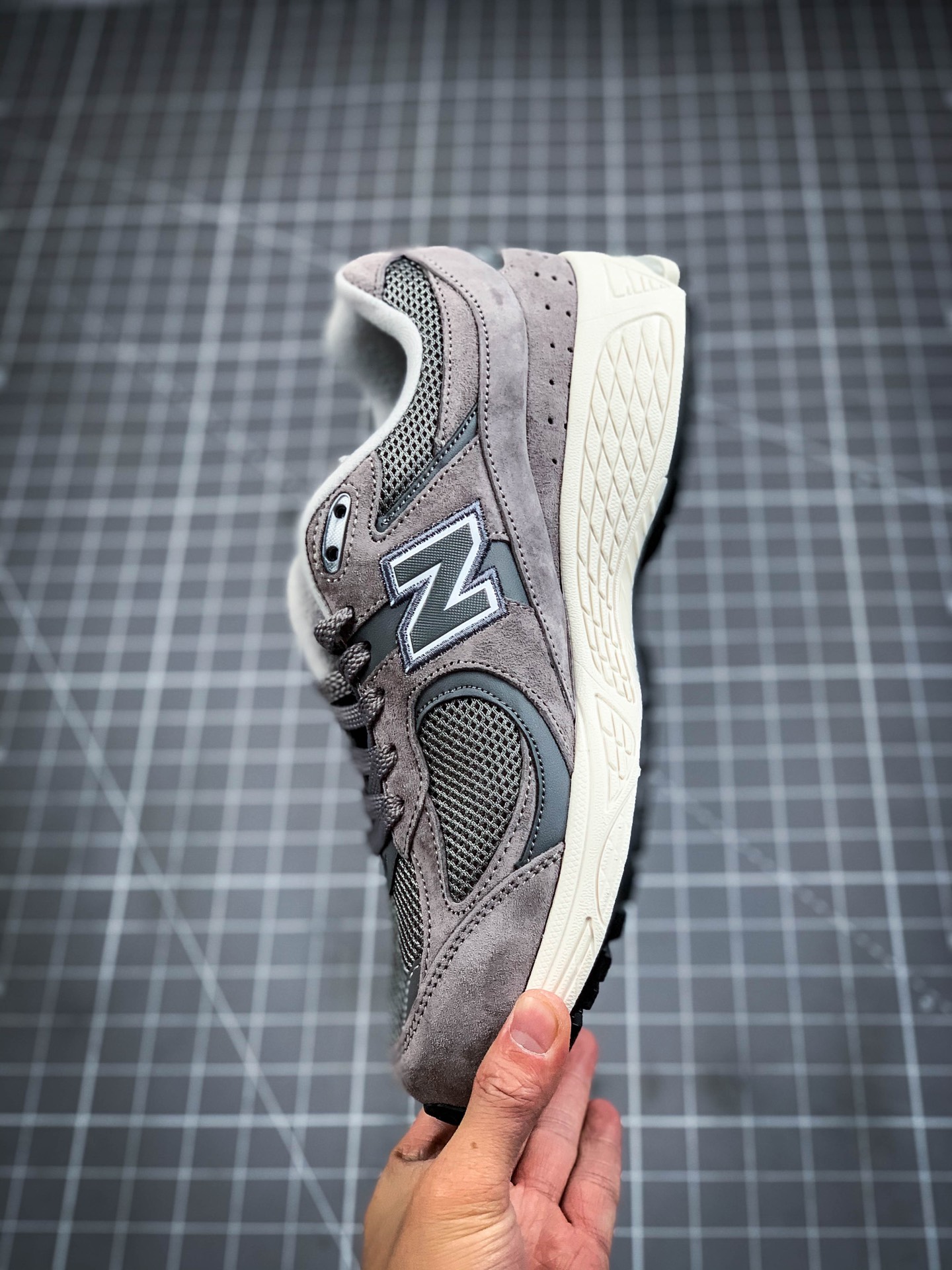 220  New Balance 新百伦 ML2002RC 复古休闲跑步鞋 126261