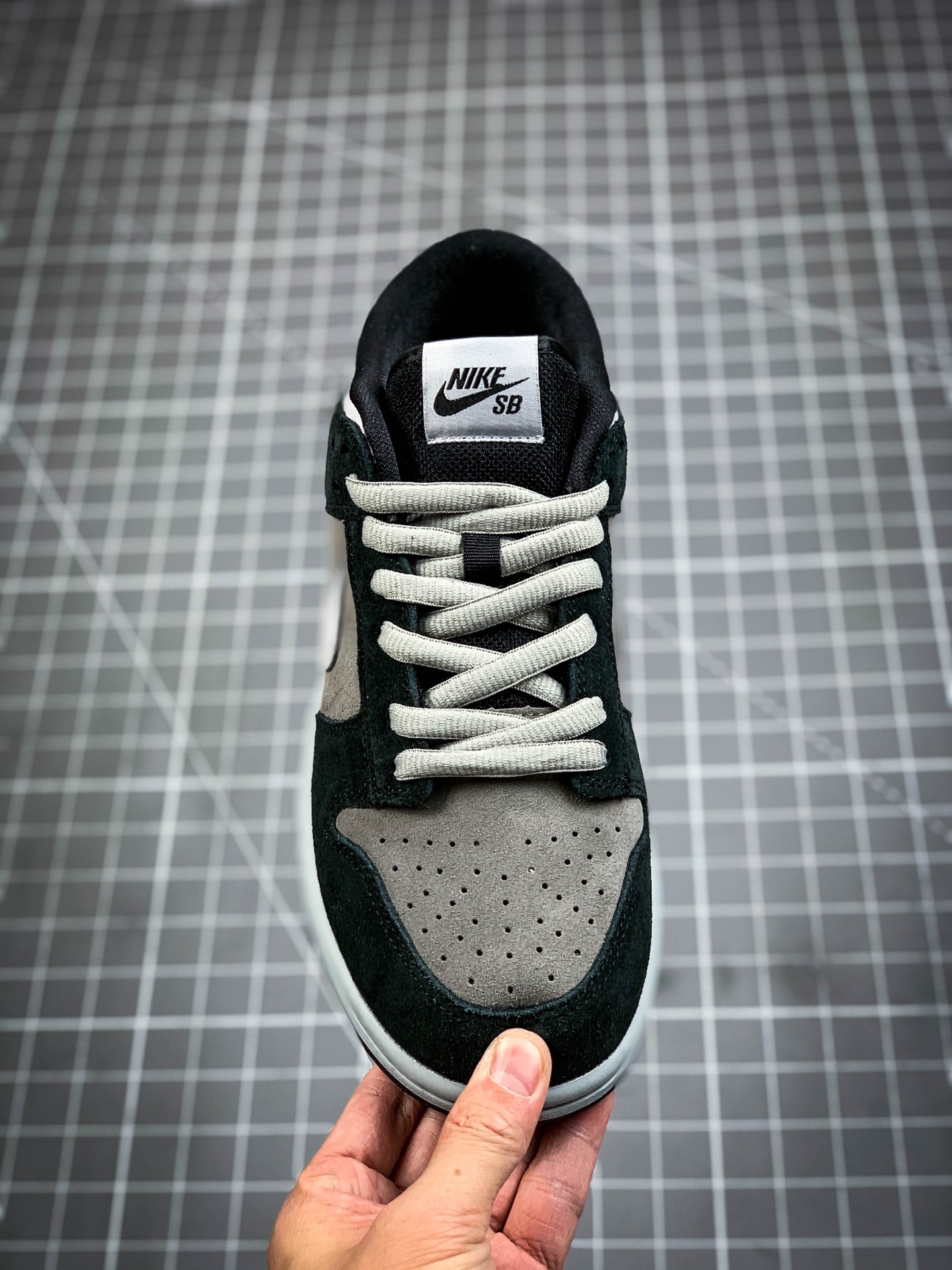 260  Nike Dunk SB Low 低帮运动休闲板鞋 DH7913-001