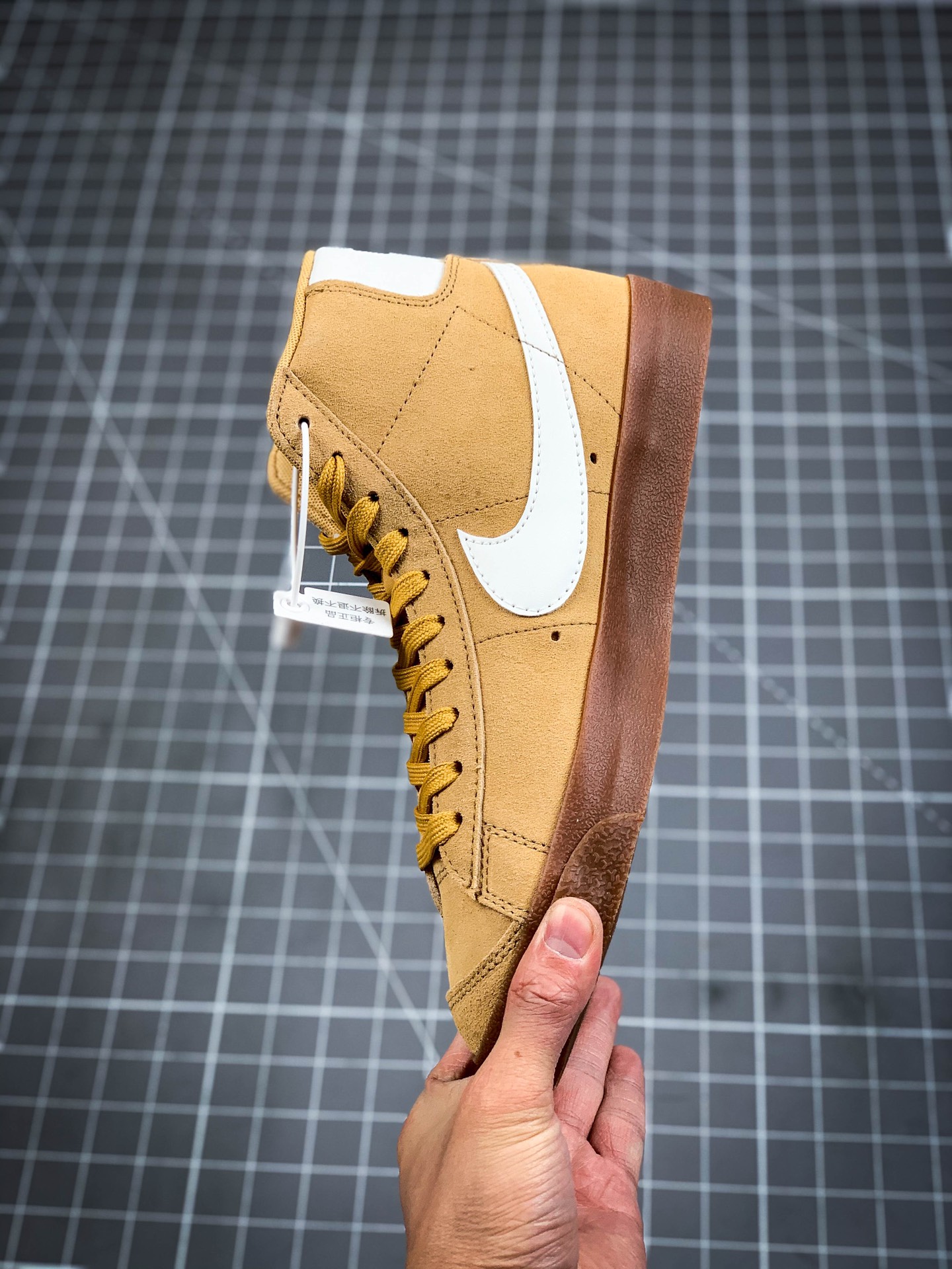 200 公司级耐克Nike M BLAZER MID 77 SUEDE开拓者中帮休闲板鞋DB5461-700