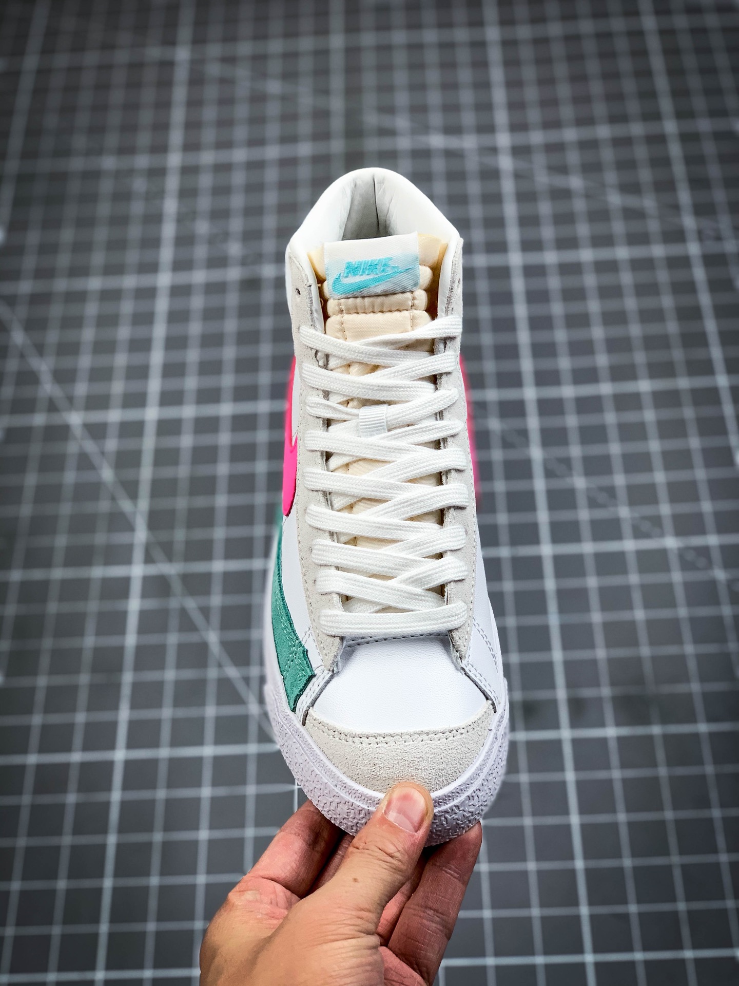 200 Nike Blazer MidVintage'77 白蓝粉   DA4295-100