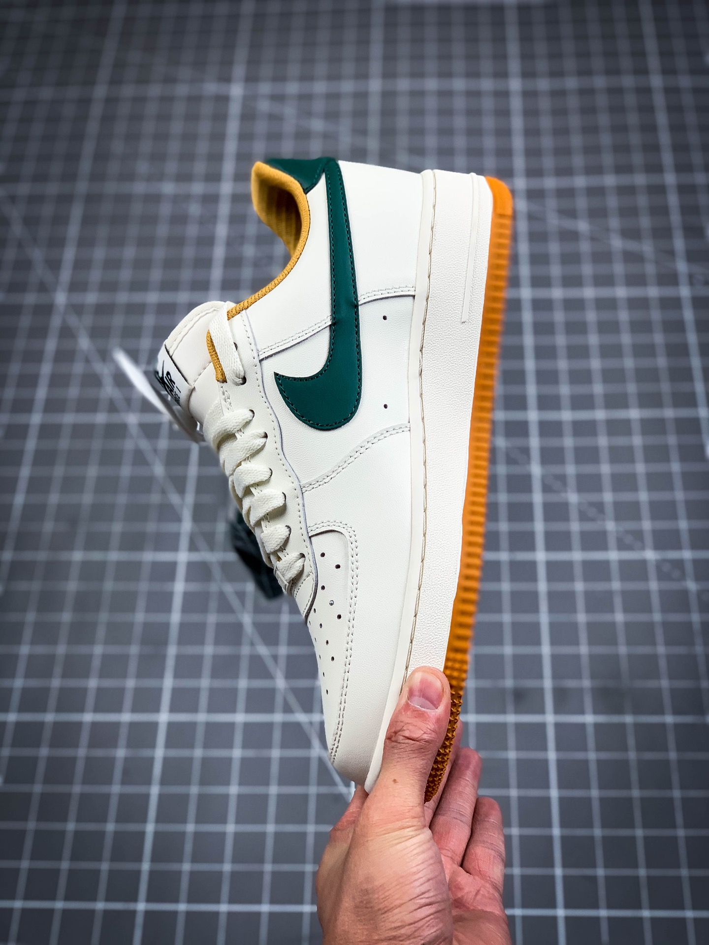 220 Nike Air Force1 '07 空军一号 奶咖绿 休闲板鞋 CJ6065-600