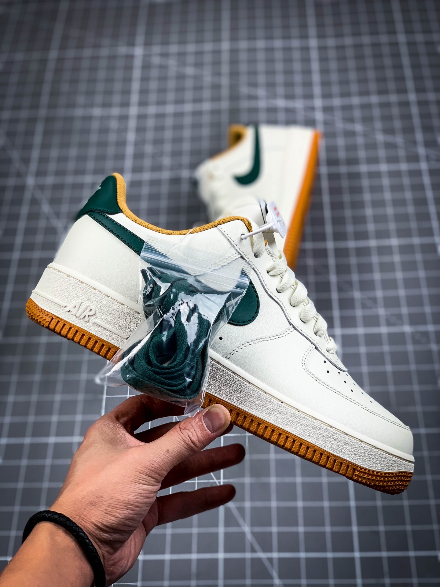 220 Nike Air Force1 '07 空军一号 奶咖绿 休闲板鞋 CJ6065-600