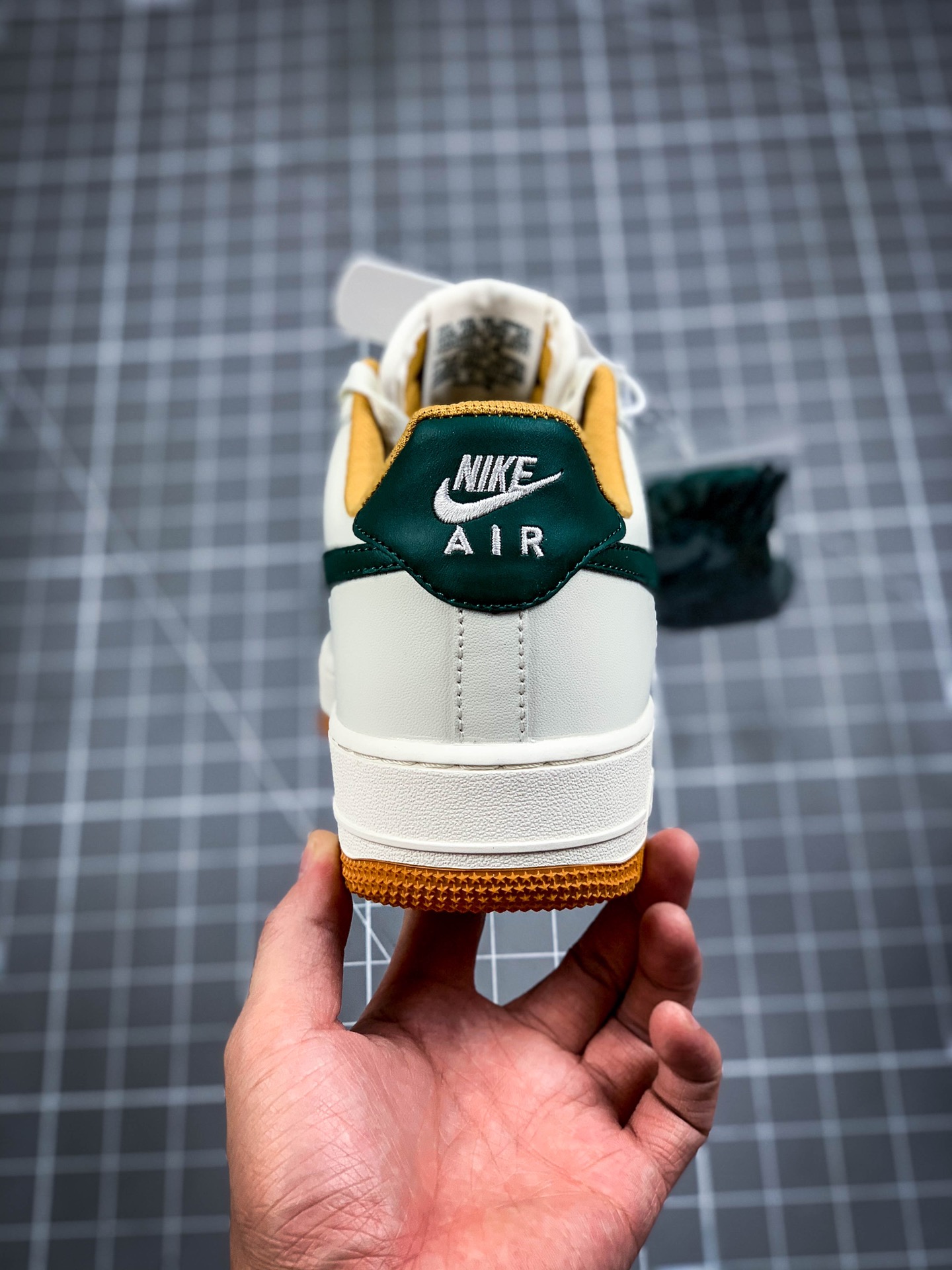 220 Nike Air Force1 '07 空军一号 奶咖绿 休闲板鞋 CJ6065-600