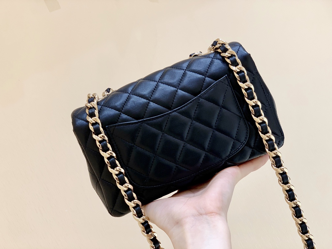 Chanel 2021年春夏度假新款镂空山茶花CF20单肩斜挎包 AS2326