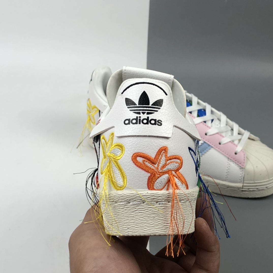 260 Adidas x Sean Wotherspoon SW 贝壳头联名宋妍霏刺绣小花朵板鞋 FZ4724