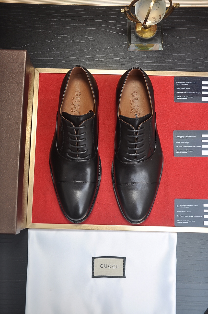 NO:271207,Italy's top luxury men's shoes giant [GUCCI Guci] (cowhide inner lining) new style has an original European style that is pleasing to the eye to make the shoes more durable and undeformed. It continues to use traditional methods, but there are still many innovative leather choices for original cowhide. It is smooth and natural and extra bright. It is made of imported cowhide. The first choice of the rich is 38-45 (customized for 45),,gucci,cowhide19860909意大利頂級奢侈男鞋巨頭【GUCCI 古奇】(牛皮内里)新款報到原汁原味的歐式風格 賞心悅目為了讓鞋子更加耐用不變形製作繼續沿用傳統做法 但仍然不乏創新皮質上選擇原版牛皮 流暢自然 並格外光亮進口牛皮製作而成 土豪的第一選擇 38-45 (45定做),,gucci,cowhide,Men's shoes