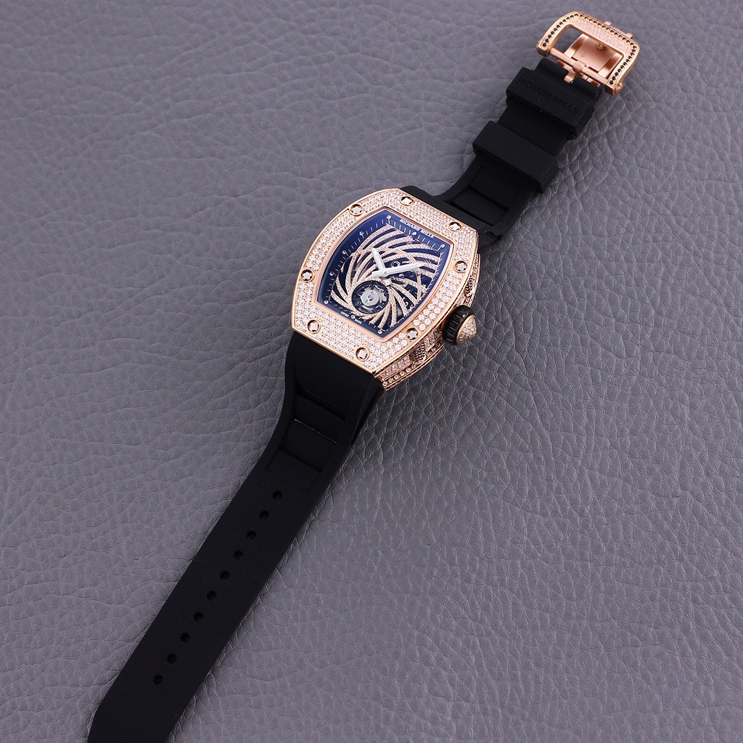 “RICHARD MILLE RM51-02: Stylish Unisex Wristwatch with Scratch-Resistant Crystal Glass” - 图片 5