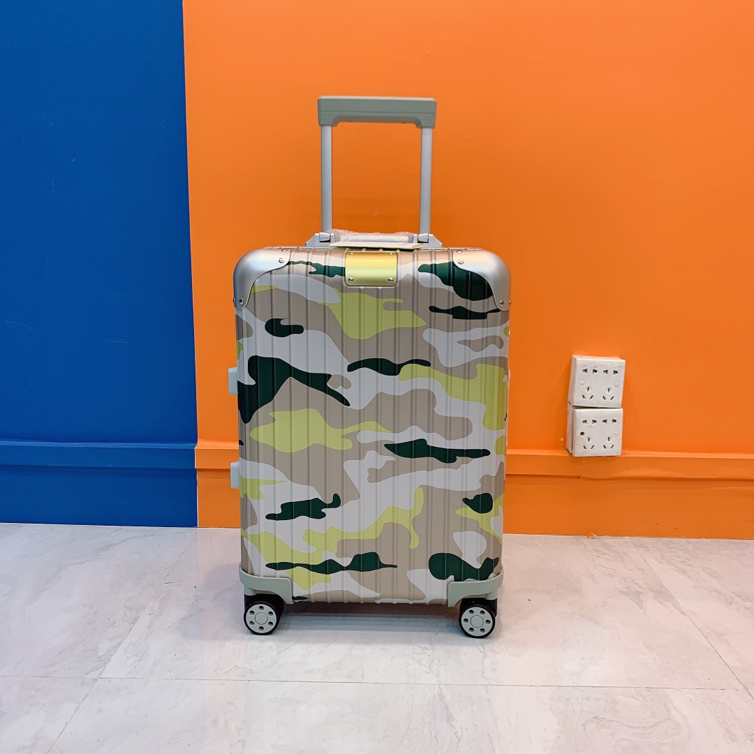 NO:269891,【014 Model】 All aluminum magnesium alloy original single 006 lock Limited flash sale earns when grabbing the original price four digits official website New model New RMA/camouflage Special edition aluminum magnesium alloy camouflage limited suitcase, equipped with exclusive original packaging carton, new model independent and distinctive packaging, complete gifts, box details are also suitable for the original product, color, camouflage pink, camouflage green. 21-inch boarding can be selected for 2 colors,19860909【014 款】 全铝镁合金 原单006锁 限量秒杀 抢到即赚到 原价四位数 官网 新款 新款RMA/迷彩 特别版铝镁合金迷彩限量款旅行箱,配套独家原版包装纸箱,新款包装独立鲜明,赠品齐全,箱子细节也对足原版货,颜色,迷彩粉色,迷彩绿色.21寸可登机2色可选择,,luggage