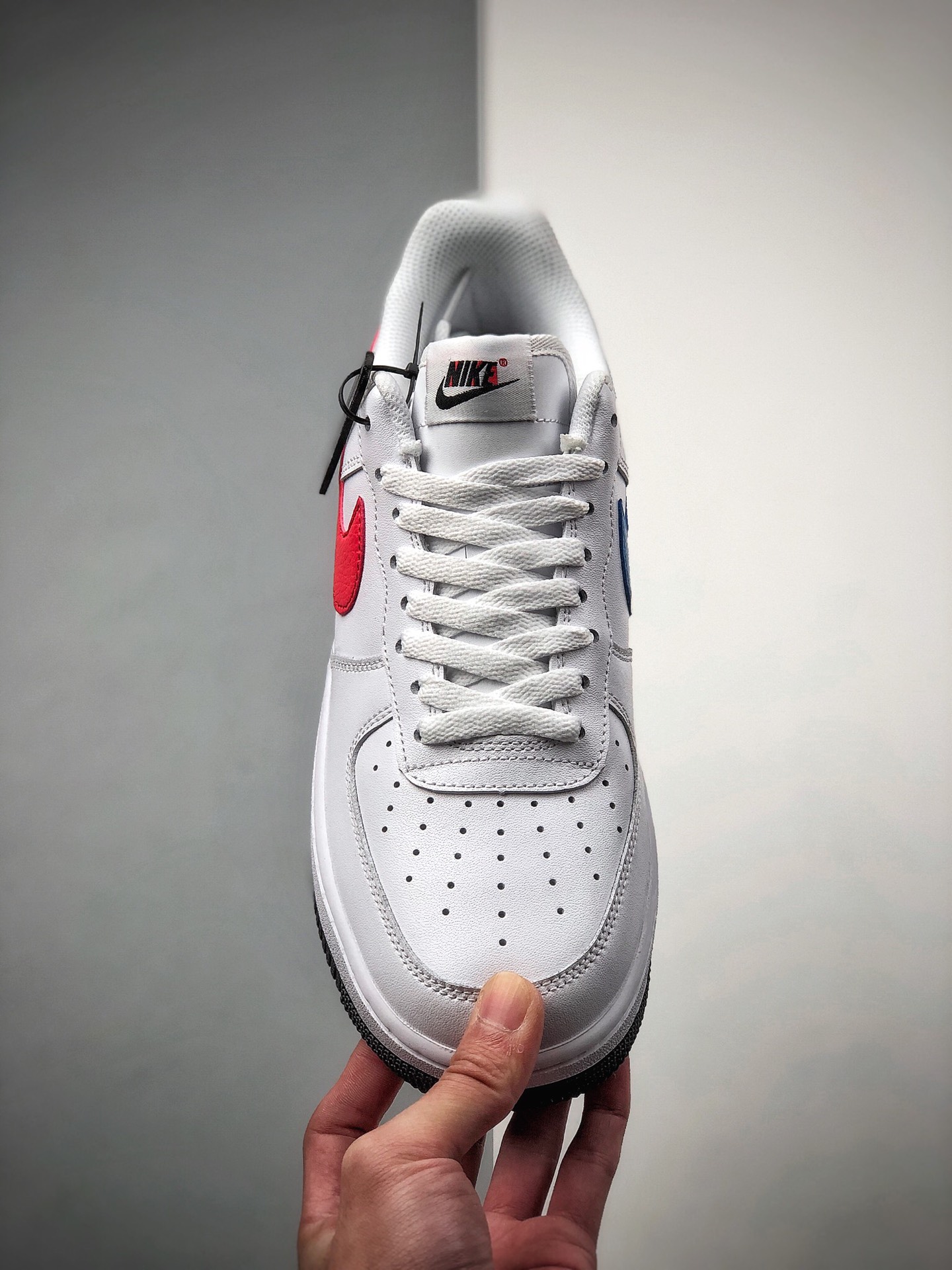 200 NIKE FORCE空军一号运动休闲板鞋 CT2816-100