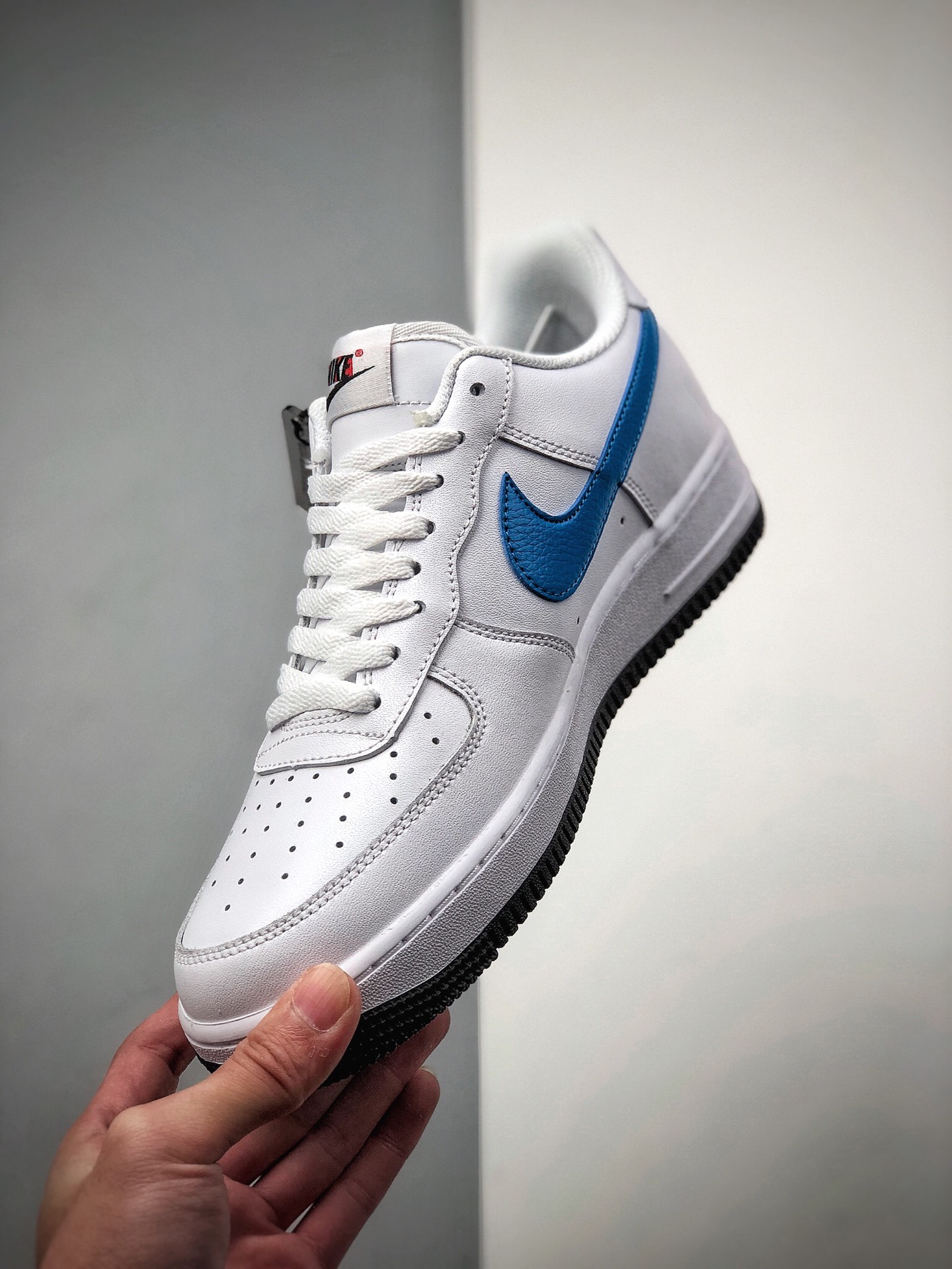 200 NIKE FORCE空军一号运动休闲板鞋 CT2816-100