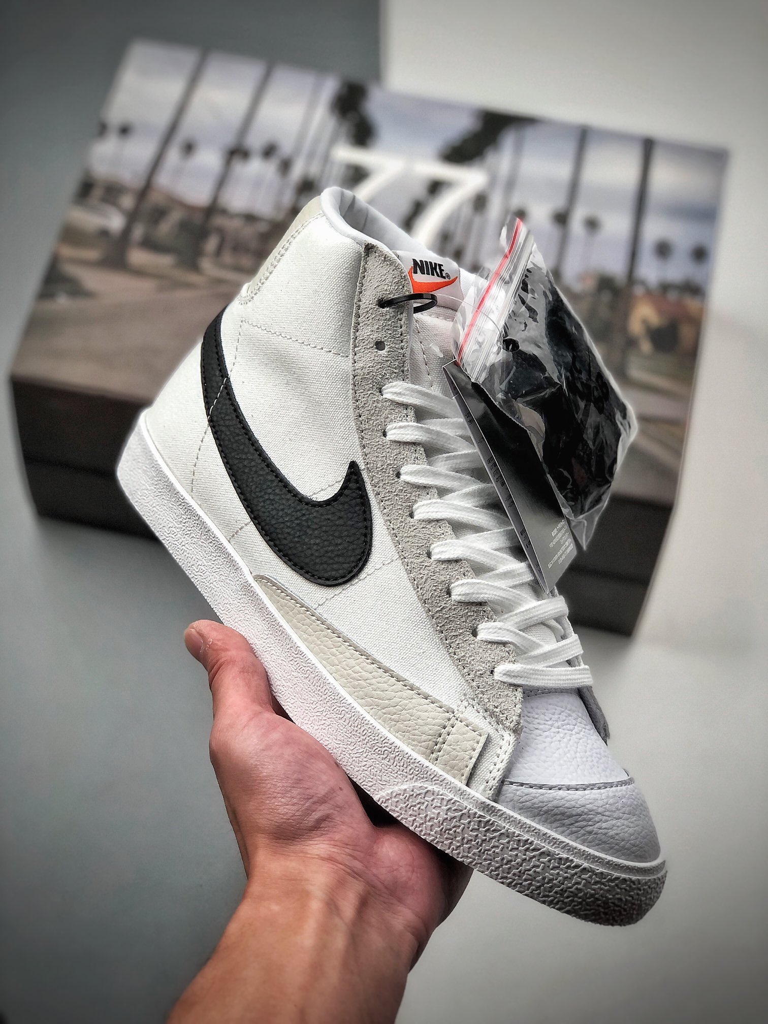 190 Nike Blazer Mid'77 开拓者高帮休闲运动板鞋 DC8233-100
