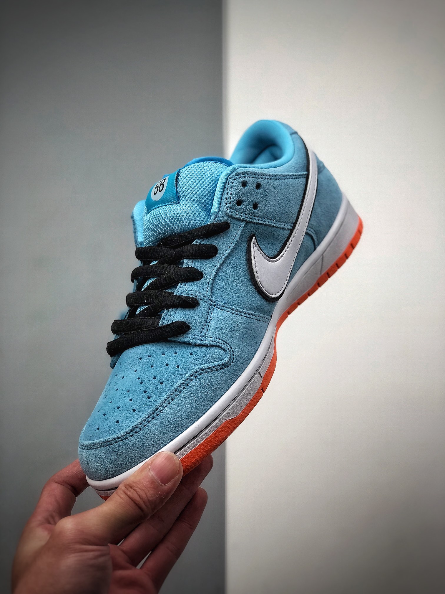 280  WE CLUB 58 x NK SB Dunk Low Pro”Club 58 Gulf”扣篮系列低帮休闲运动滑板板鞋BQ6817-401