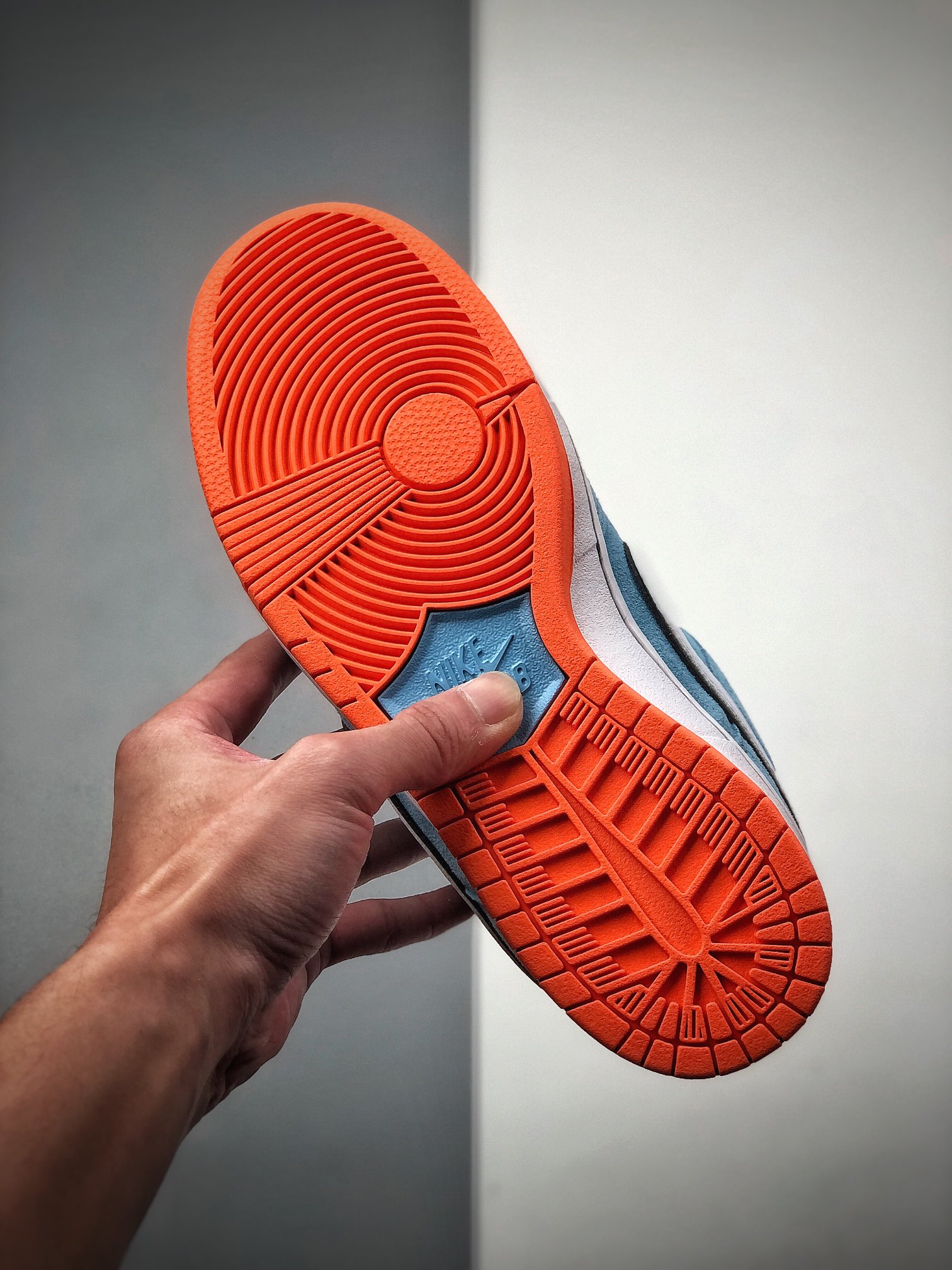 280  WE CLUB 58 x NK SB Dunk Low Pro”Club 58 Gulf”扣篮系列低帮休闲运动滑板板鞋BQ6817-401