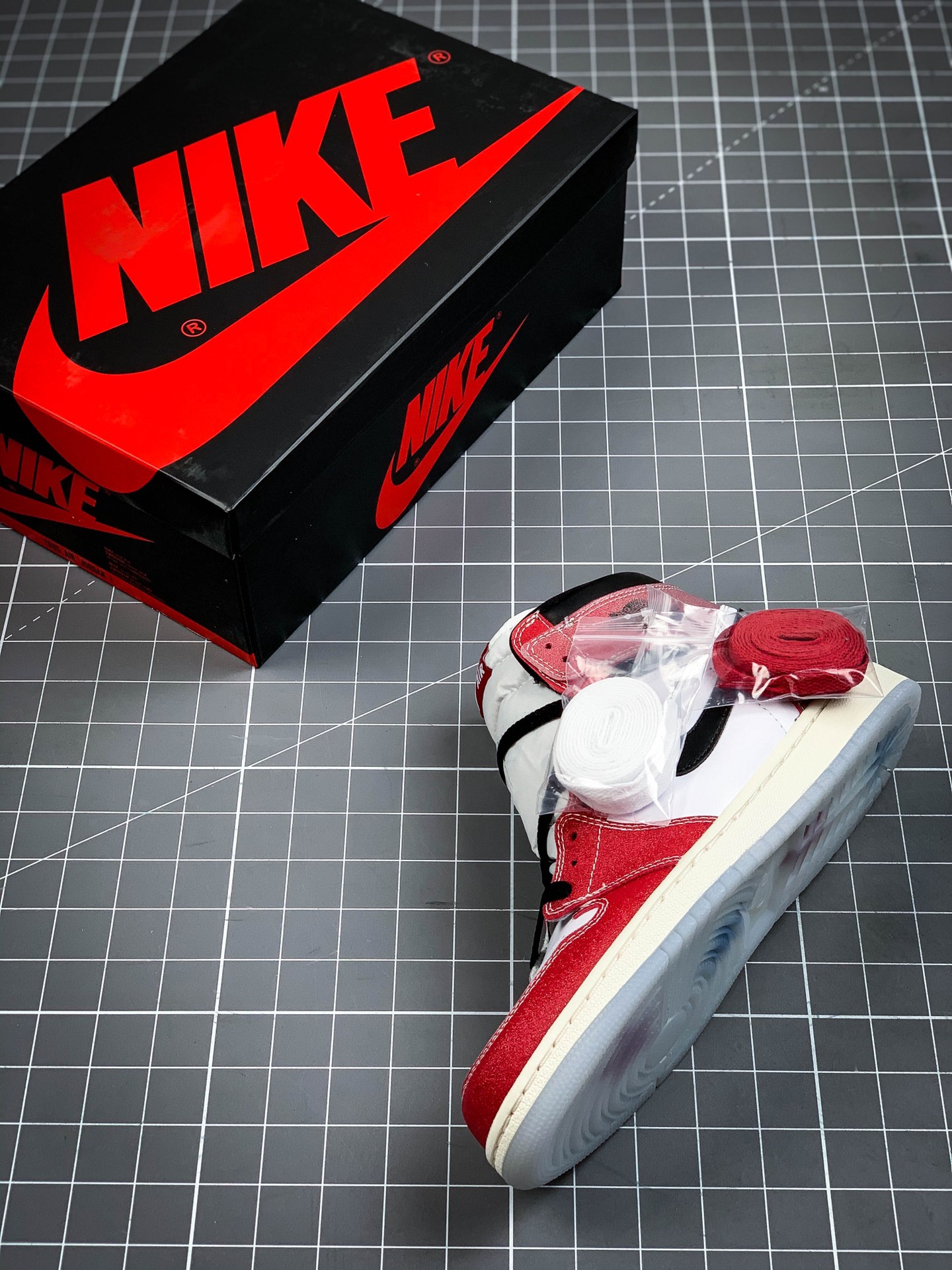 320 全新芝加哥配色 Air Jordan 1 HIGH AJ1 乔一高帮 DA2728-100
