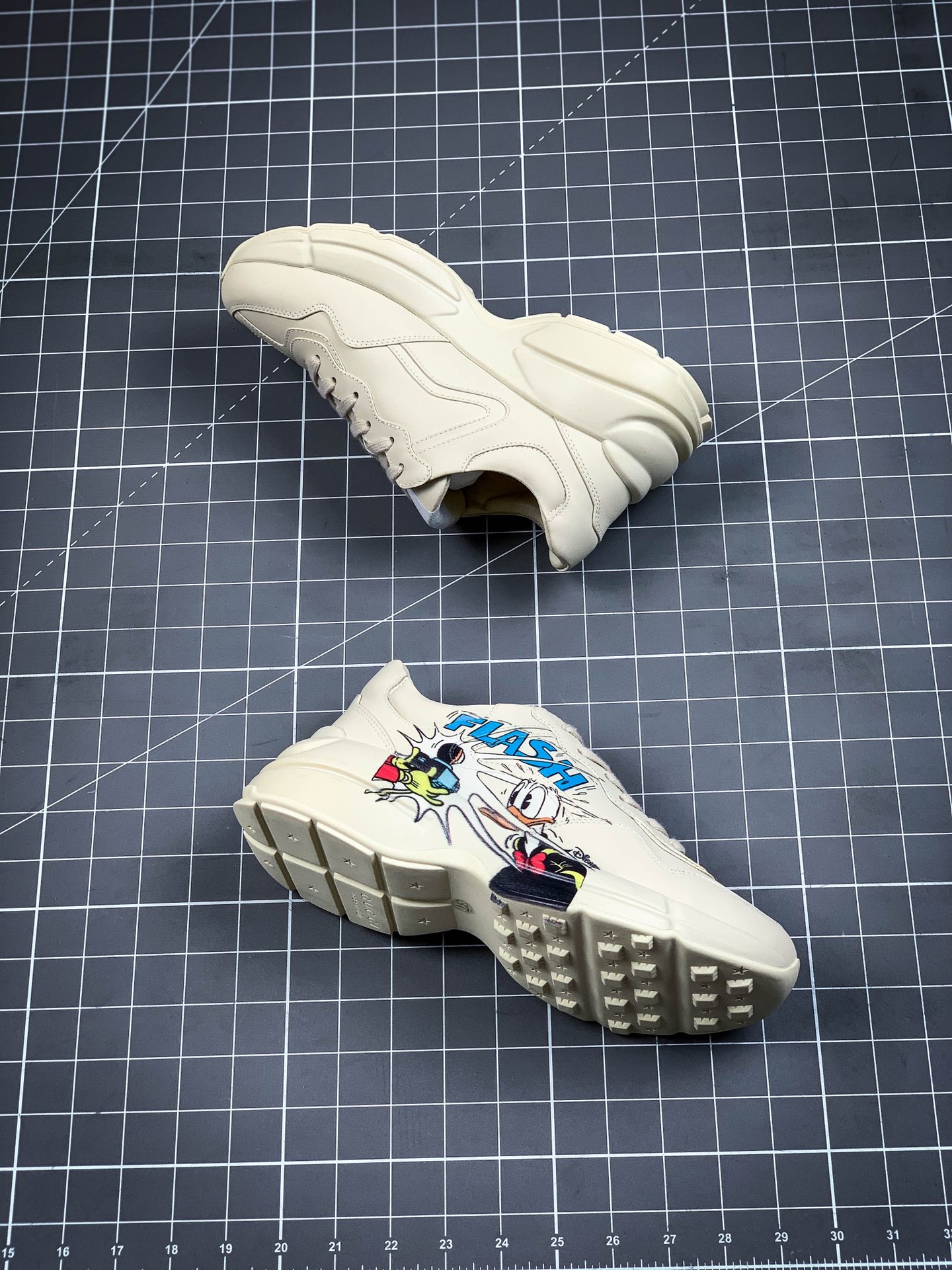 500 纯原 古驰 老爹鞋 唐老鸭 Gucci Rhyton Vintage Trainer Sneaker 充正版本