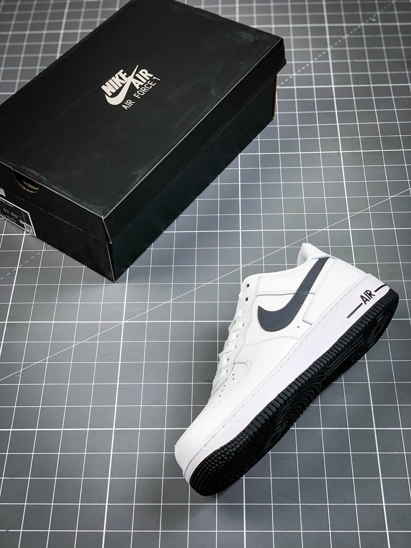 200 Air force1 空军一号 DD7113-100