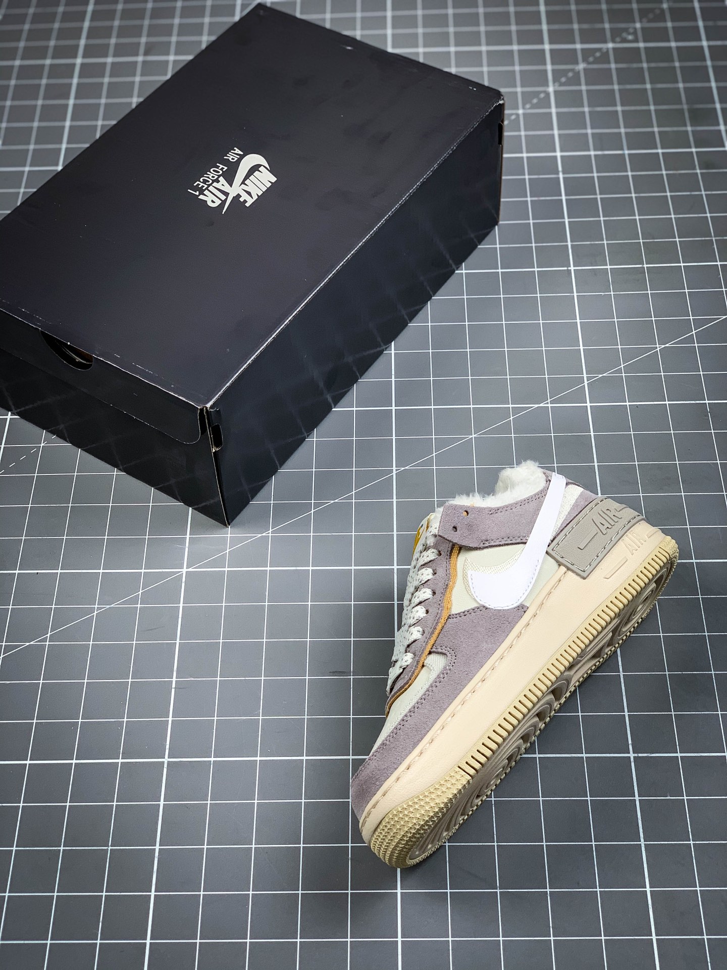 200 Nike Air Force 1 Shadow 秋冬加绒款 DC5270-016