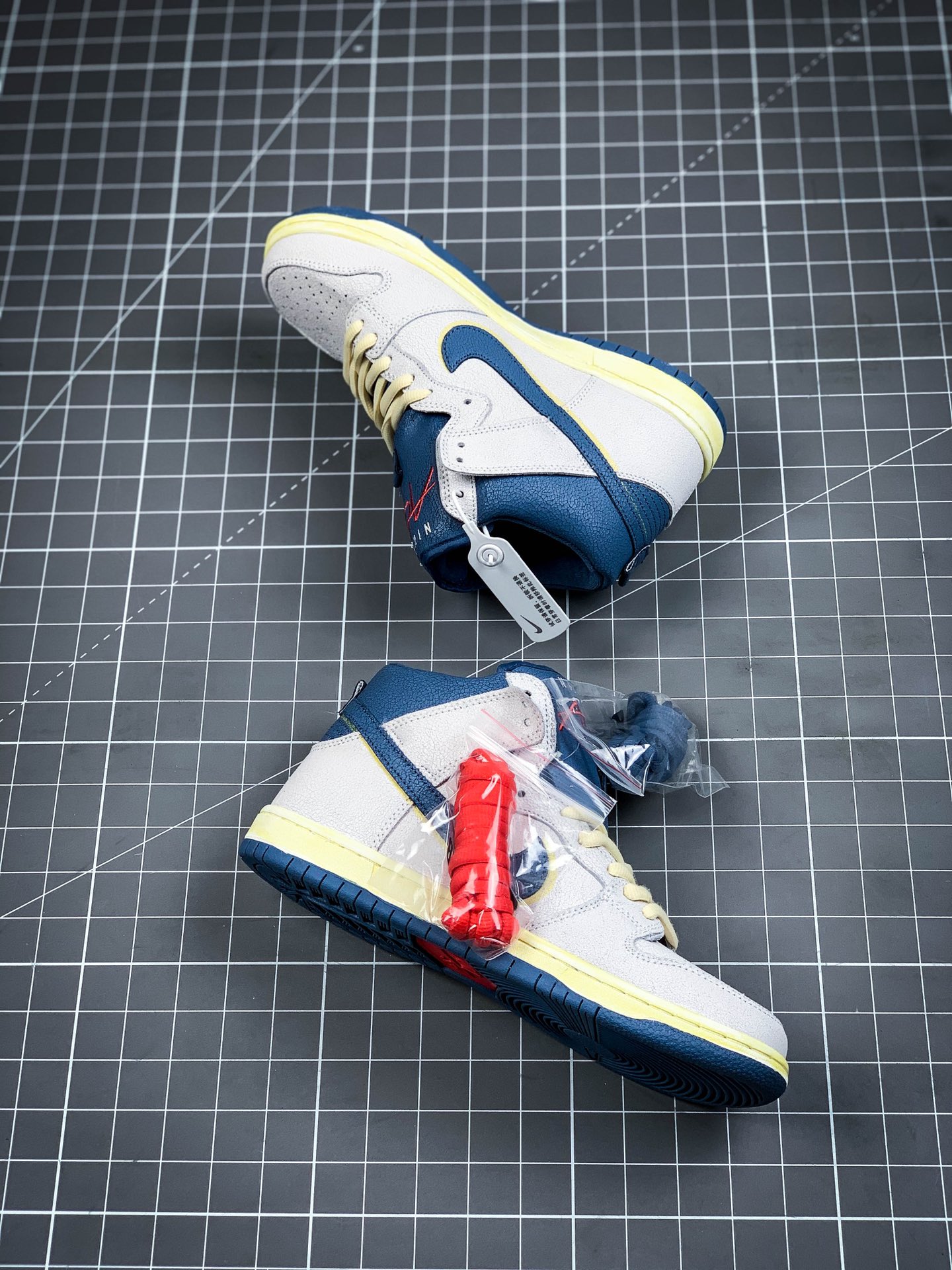 300 Atlas x Nike Dunk SB High “Lost at Sea” 迷失海洋 CZ3334-100