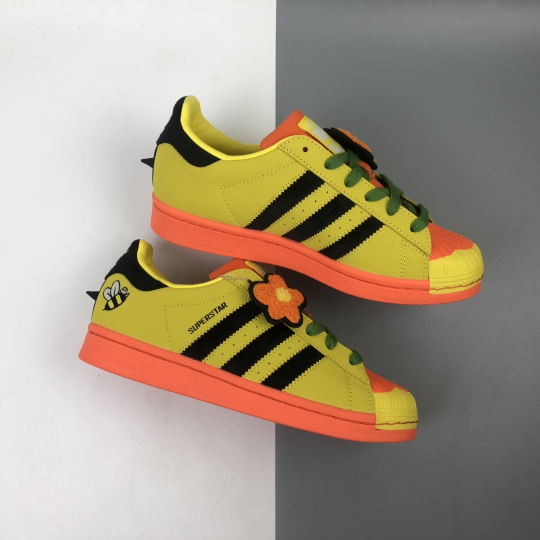 220 Adaias Melting Sadness x Adidas Originals Superstar贝壳头经典百搭休闲运动板鞋“小蜜蜂”FZ5254