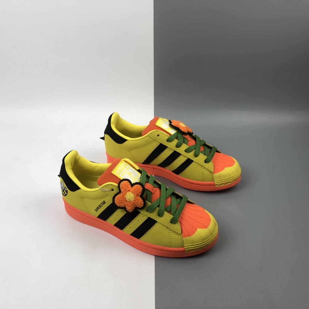 220 Adaias Melting Sadness x Adidas Originals Superstar贝壳头经典百搭休闲运动板鞋“小蜜蜂”FZ5254