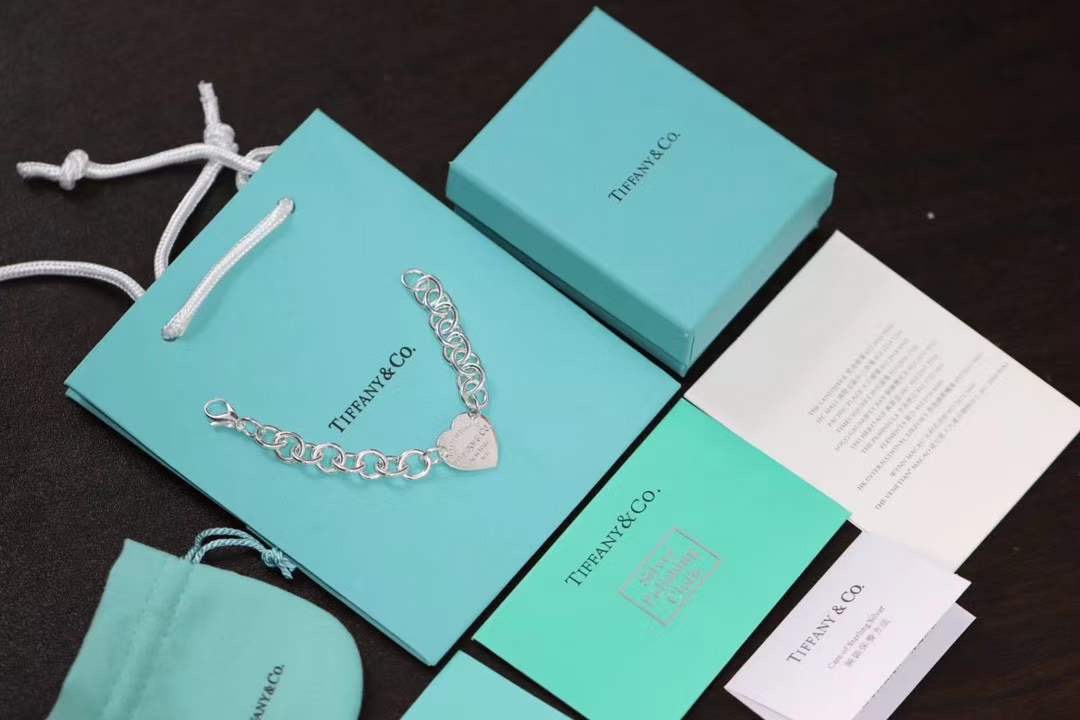 Tiffany & Co. Tiffany&Co.蒂芙尼心形心牌龙虾扣扣手链