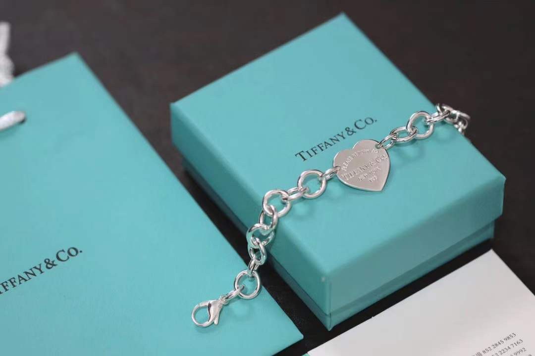 Tiffany & Co. Tiffany&Co.蒂芙尼心形心牌龙虾扣扣手链