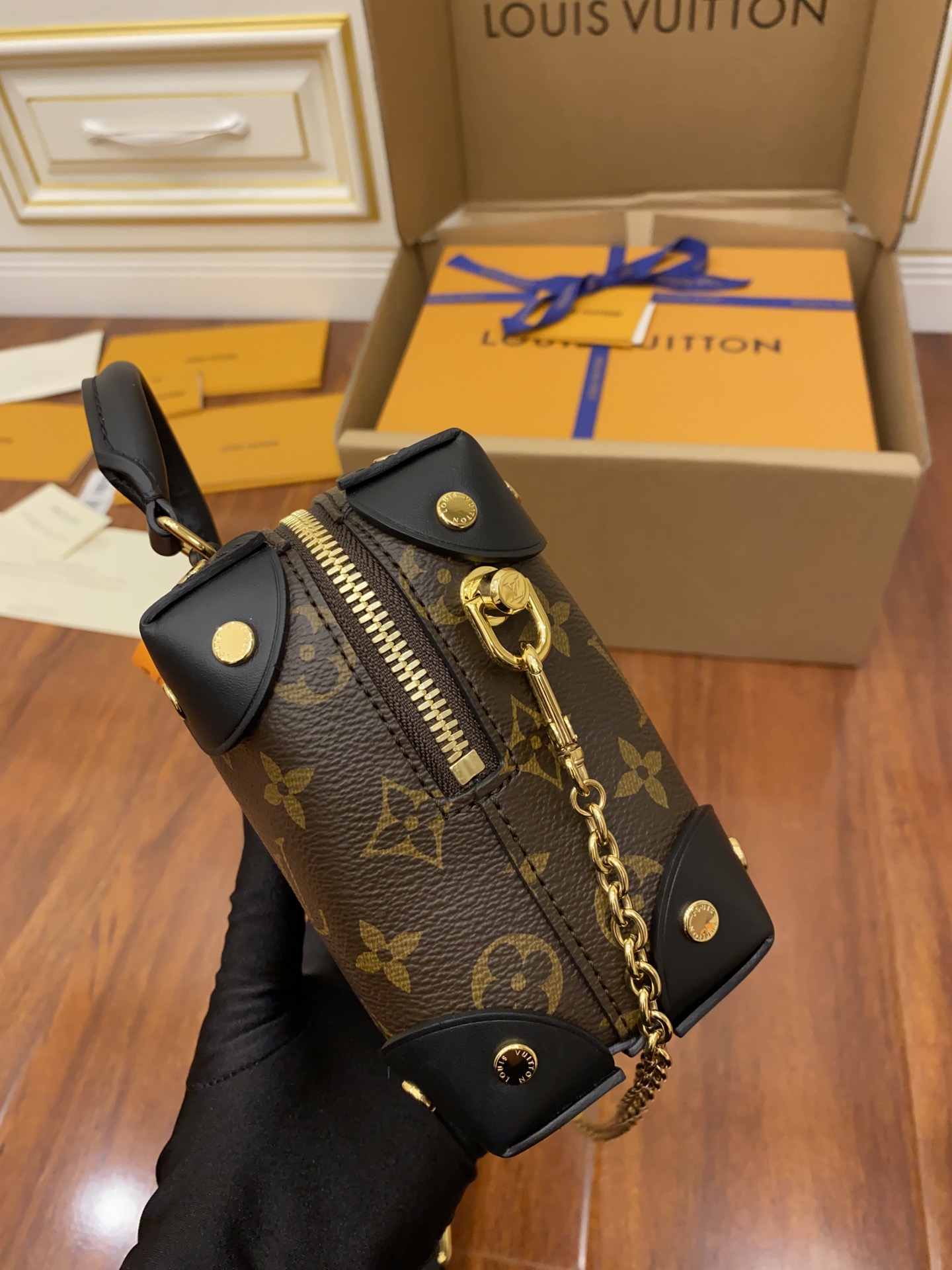 Louis Vuitton LV Petite Malle Souple盒子包 M45571