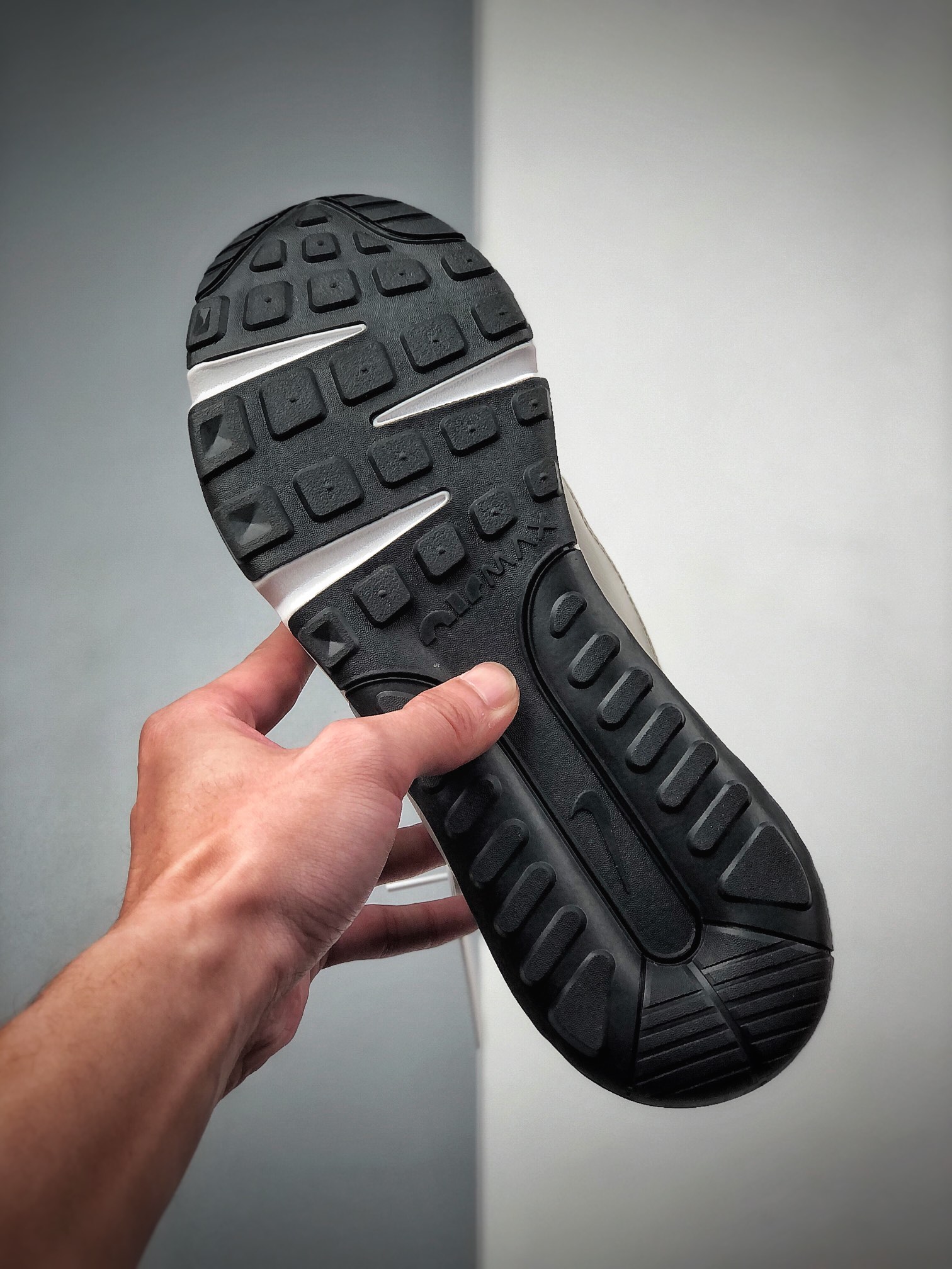 180  公司级 Neymar x Nike Air Max 2090 缓震气垫鞋CJ4066-006