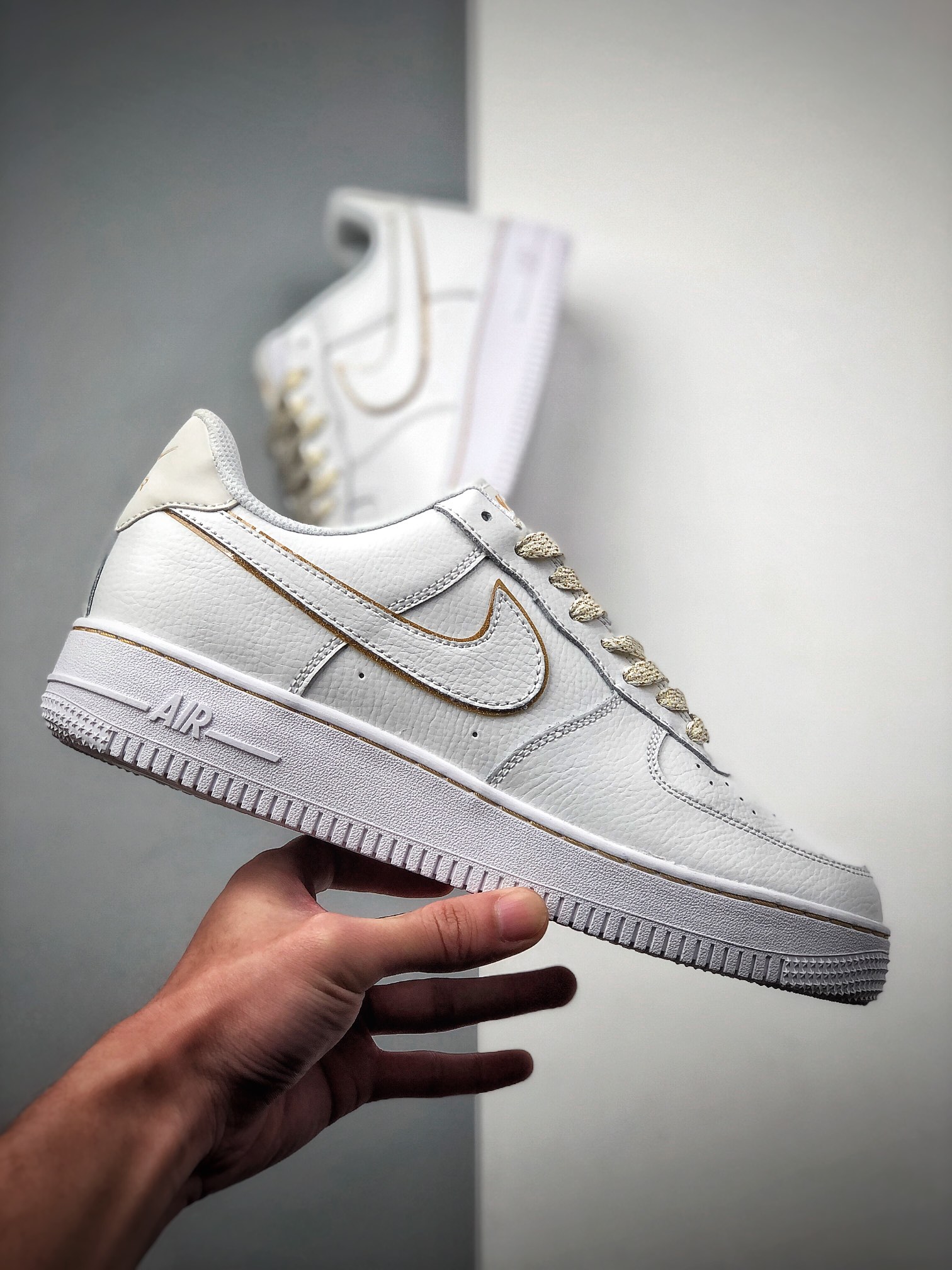 180  Nike Force 空军一号运动休闲板鞋 白金 AH0287-213