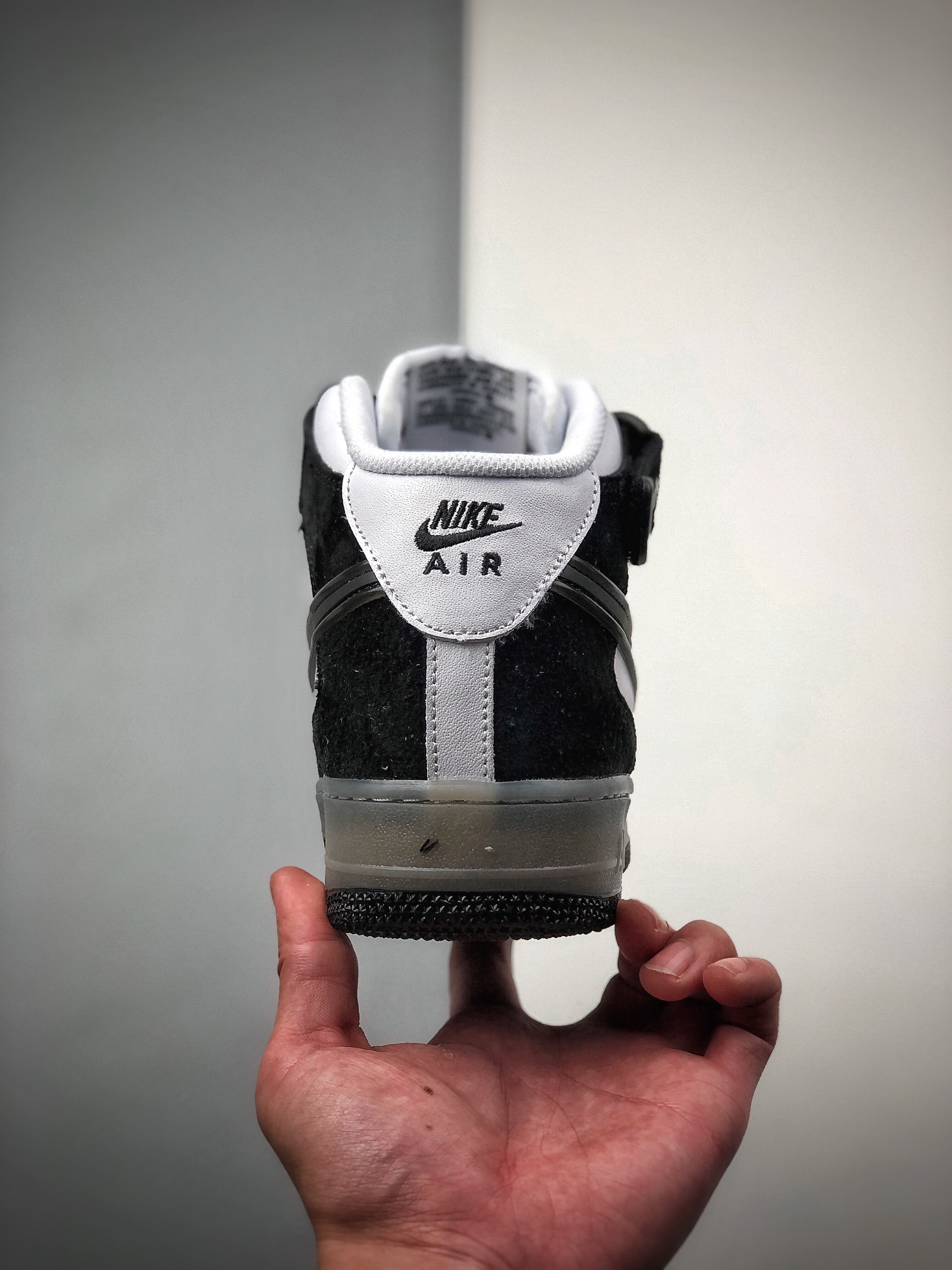 260  Nike Force 空军一号运动休闲板鞋 中帮 石墨灰麂皮 BC9825-101