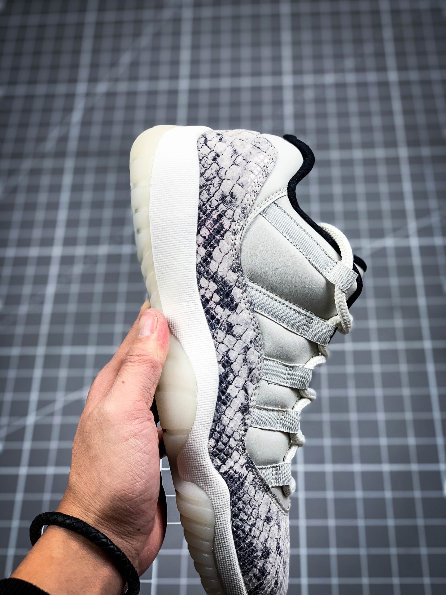 400 独家首发 原装纯原出货 Air Jordan 11 Retro Low Barons 伯爵低帮 情怀之作 528895-012