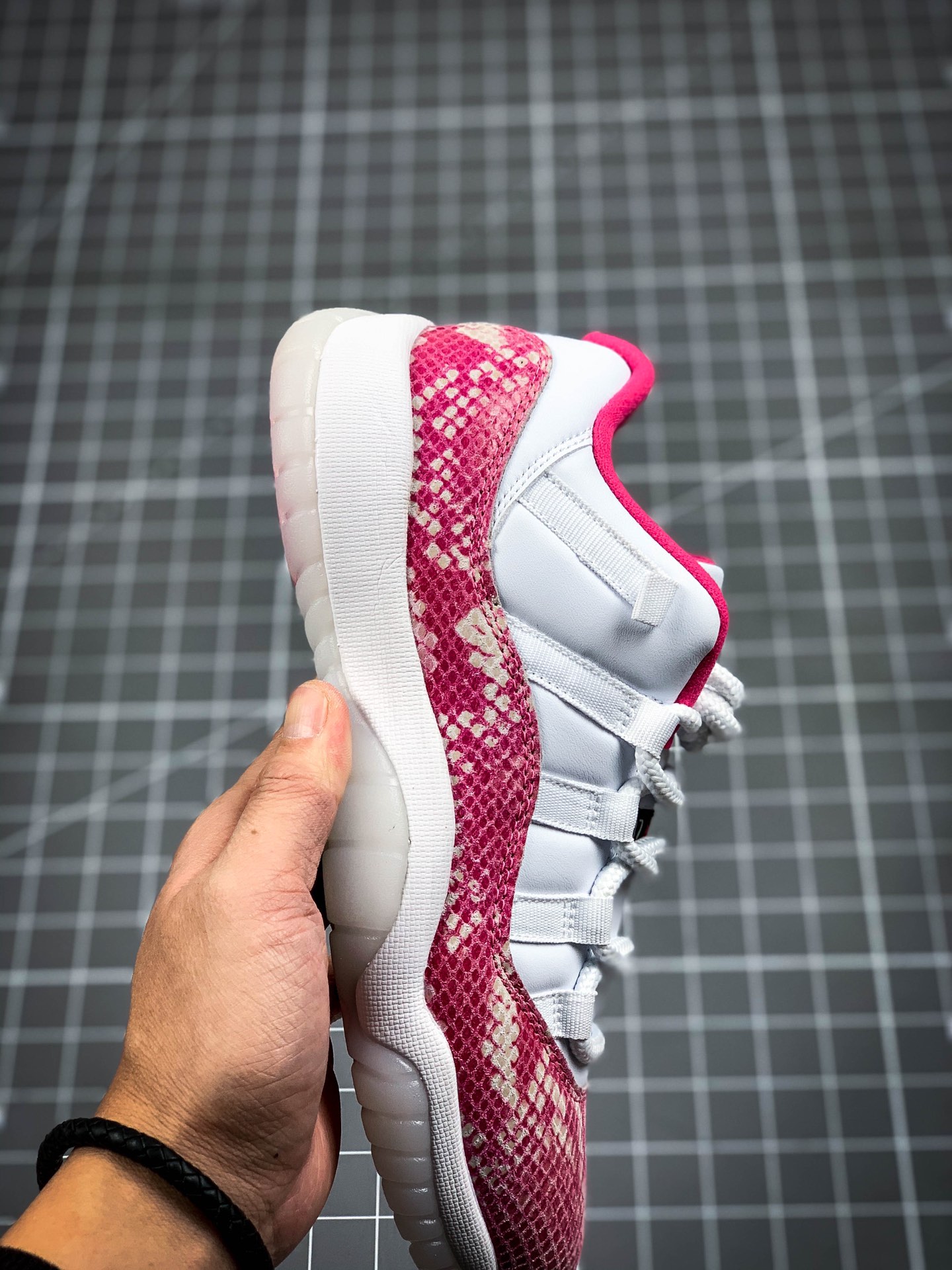 400 乔丹/Air Jordanaj11 AJ11 乔丹11代 Air Jordan 11 Low “Pink Snakeskin” AH7860-106