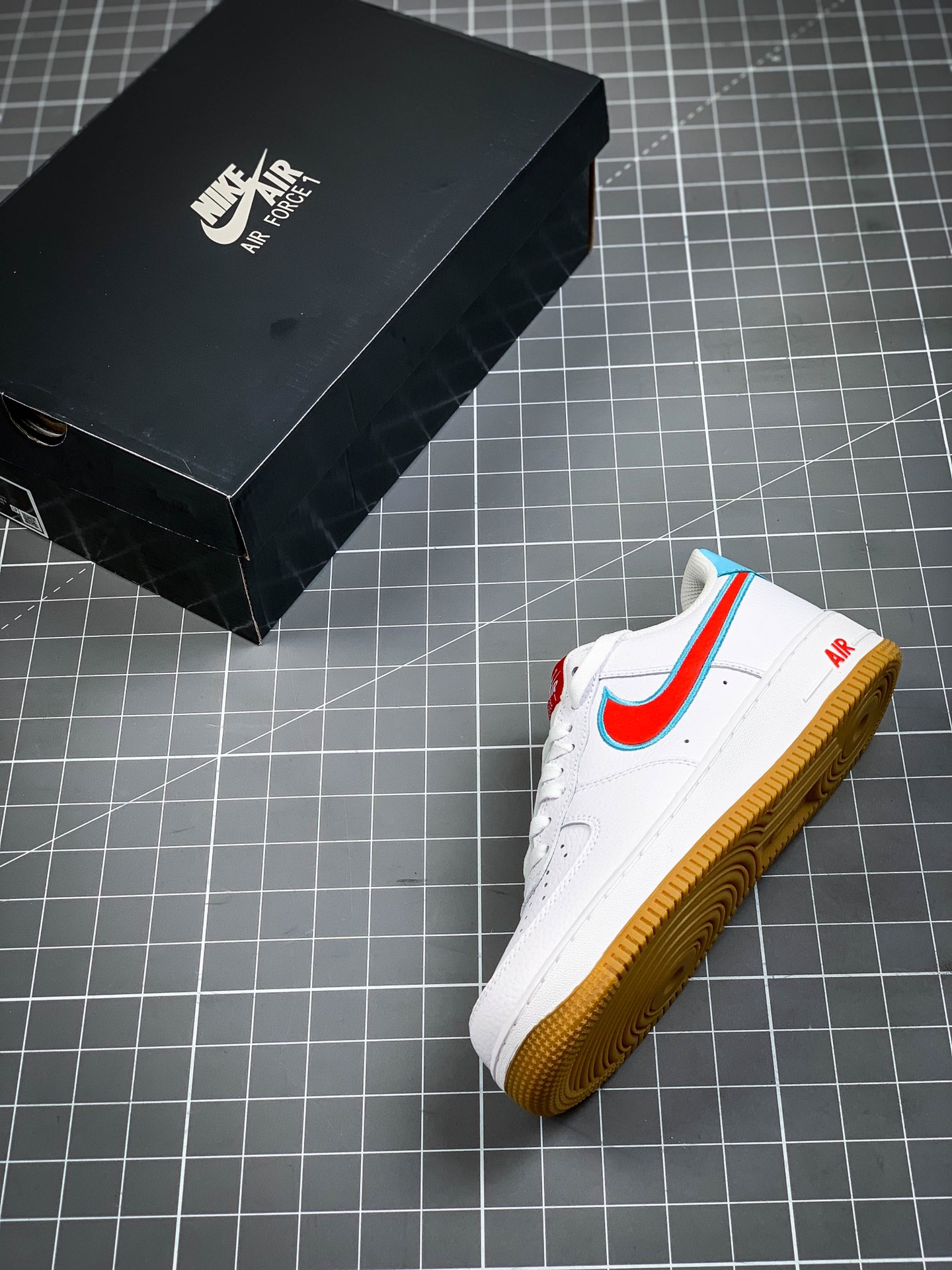 200 公司级 耐克Nike W AIR FMRCE 1 07 LV8 空军一号低帮 DA4660