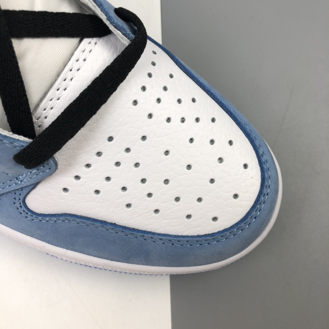 260 Air Jordan 1 Retro High OG “University Blue” 大学白蓝 555088-134