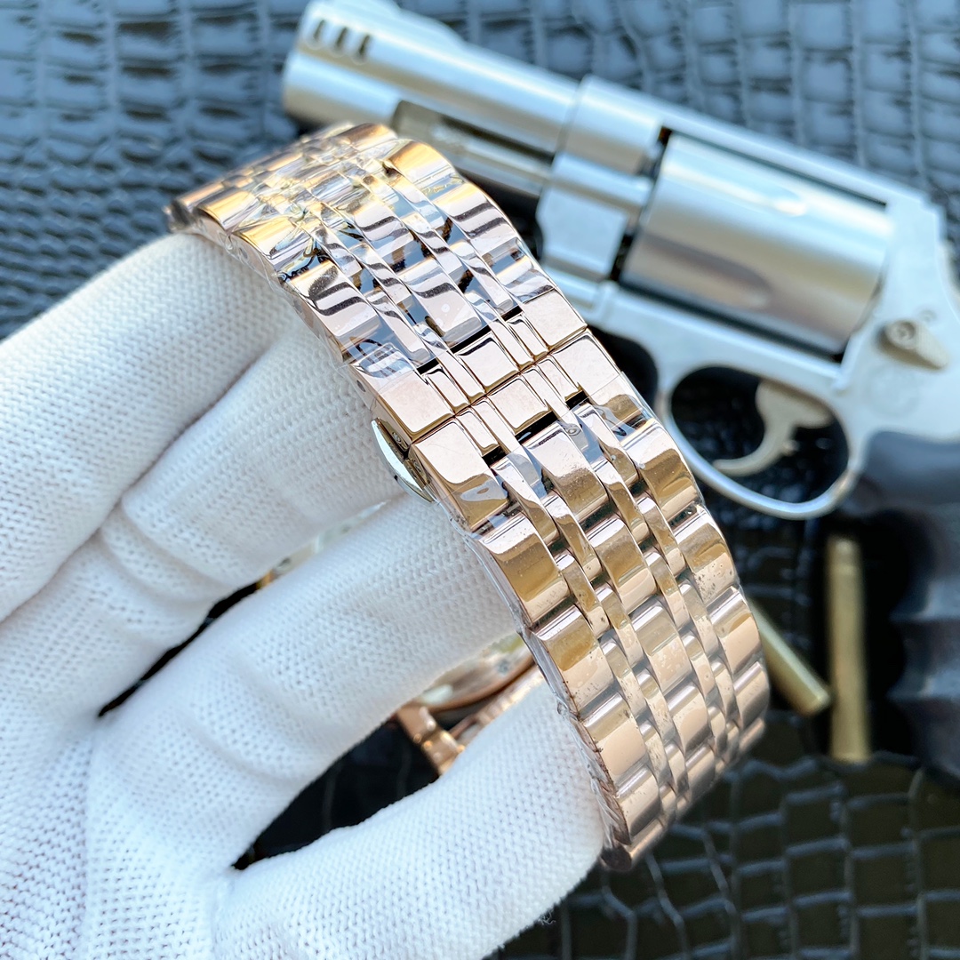 卡地亚 2针飞轮男士腕表 - 全自动机械・316L精钢・进口小牛皮