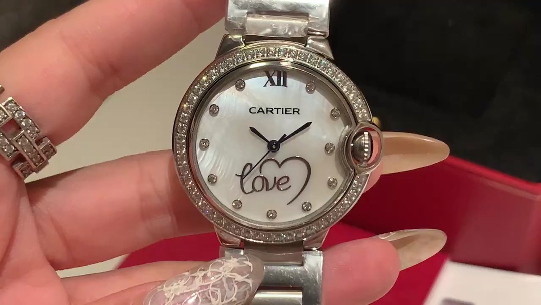Cartier 卡地亚-CARTIER 316L精钢表壳 矿物质超强玻璃镜面 直径36mm厚10mm 该款腕表备受女性喜爱