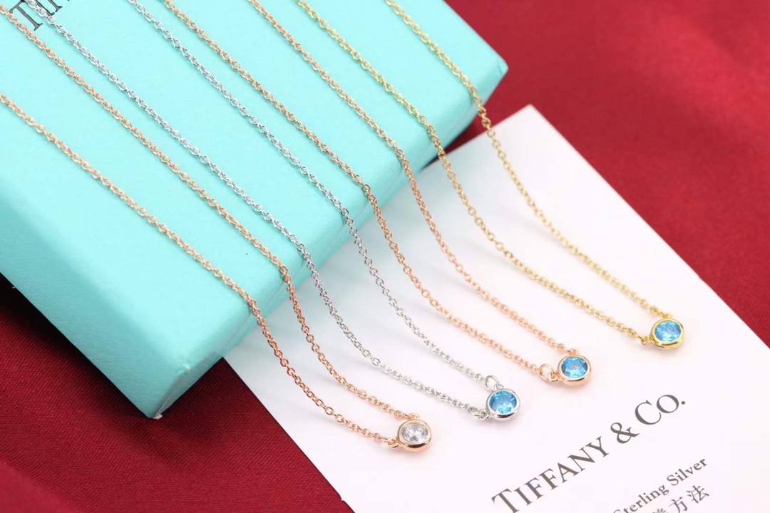 Tiffany & Co. 叠搭佩戴中的王者